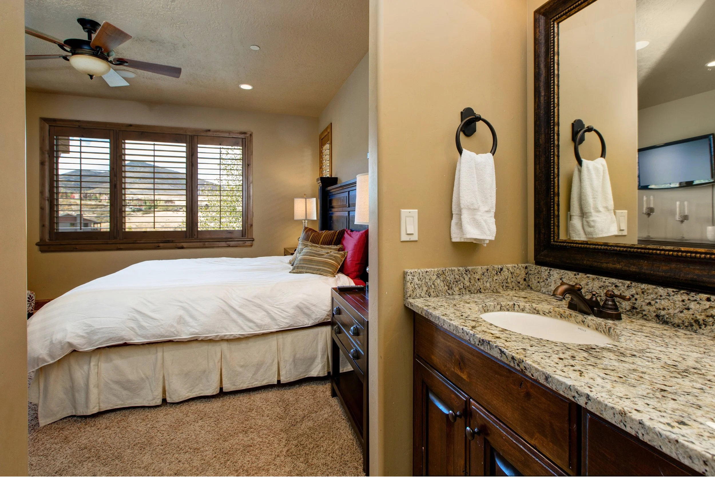 1280 W Hailstone Drive_36.jpeg