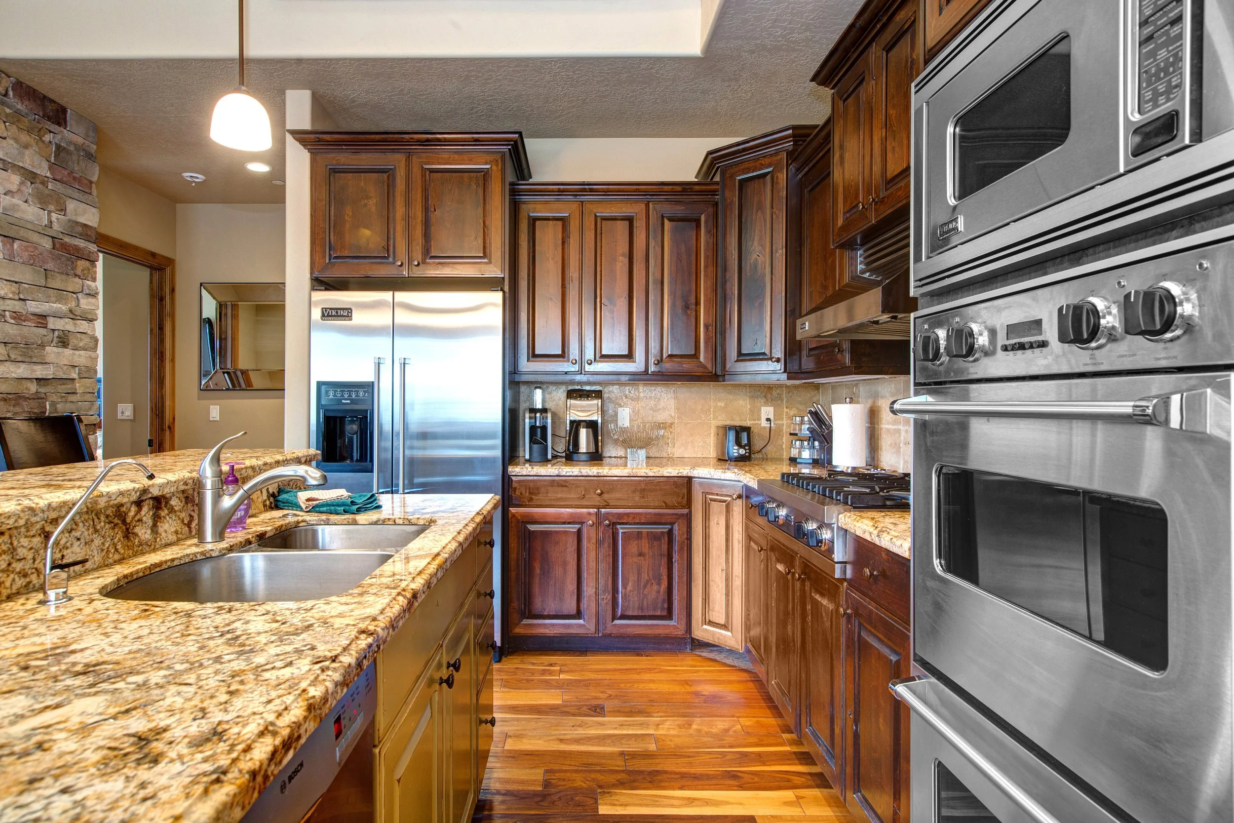 1280 W Hailstone Drive_13.jpeg