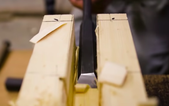 In Japan, Repairing Buildings Without a Single Nail