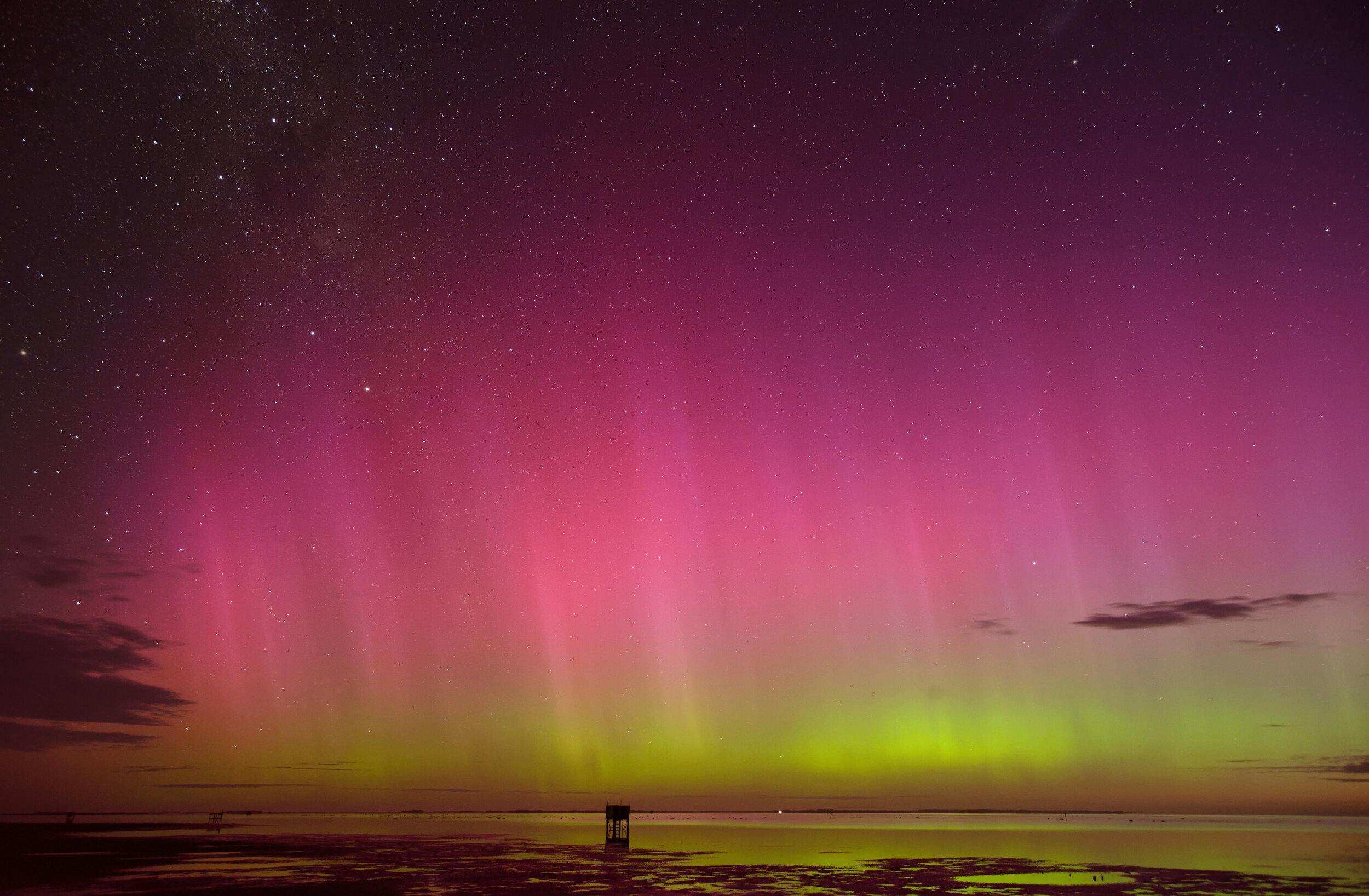 Get Lost in the Dazzling Southern Lights of the Aurora Australis