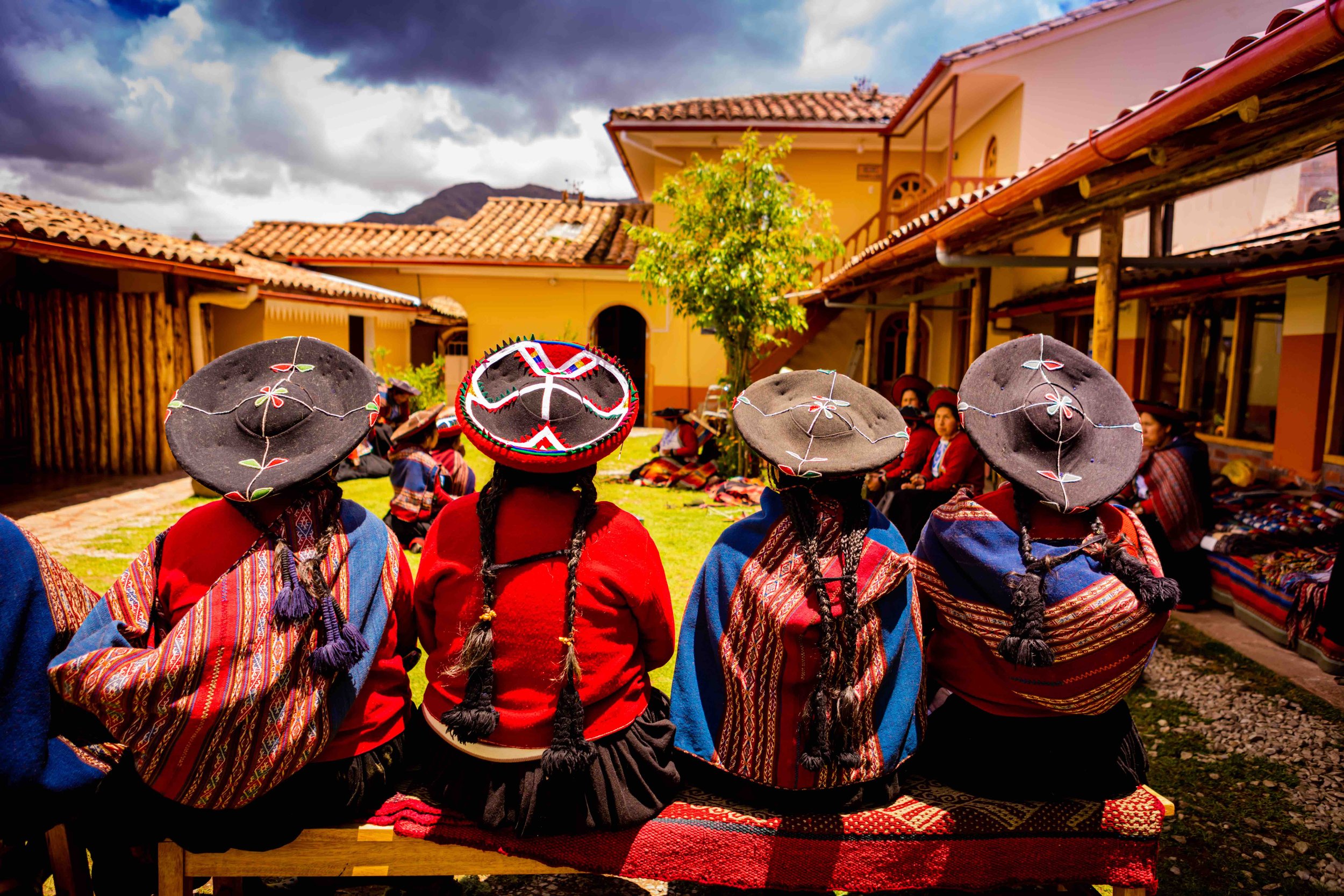 Quechua women 1. Laura Grier.jpg