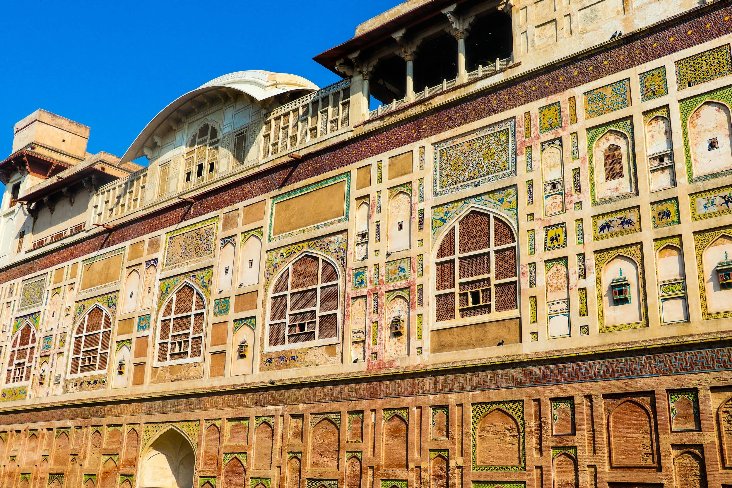 Picture Wall at Lahore Fort. Adam Khan Films. Pexels.&nbsp;