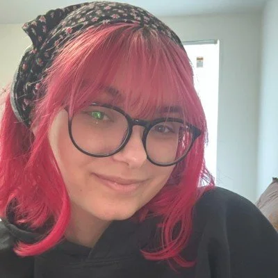 Emma diMonda, Editor