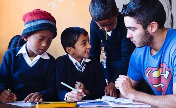 Teach Refugees Art and Music in Jordan