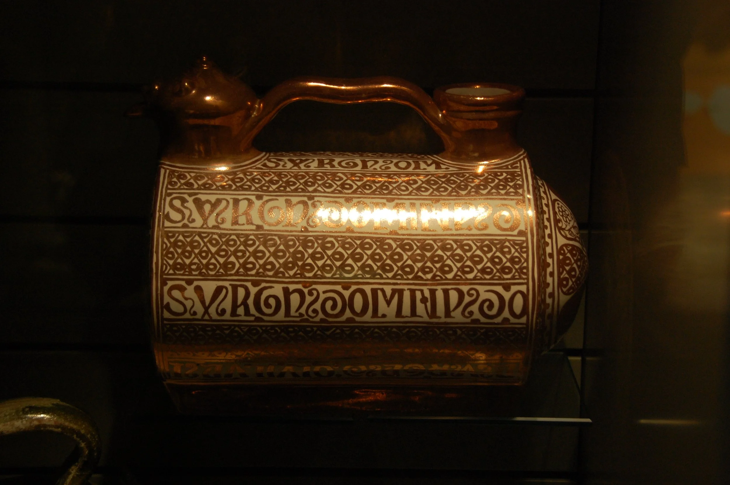 Water vessel in the Museu del Cantir. Anselm Pallas. CC BY-NC-ND 2.0.