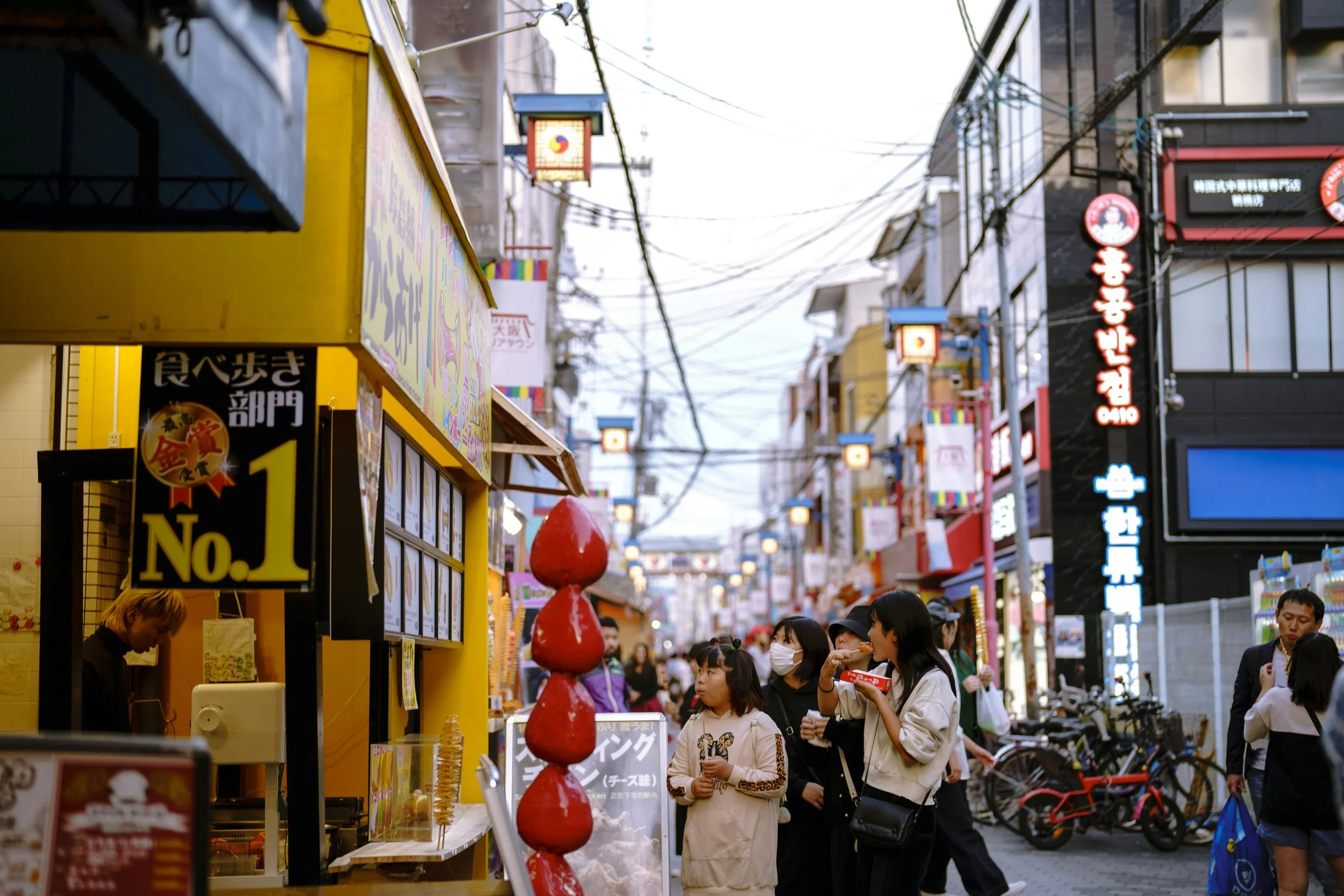 Don’t Eat and Walk: Japan’s Rule That Leaves Travelers Confused