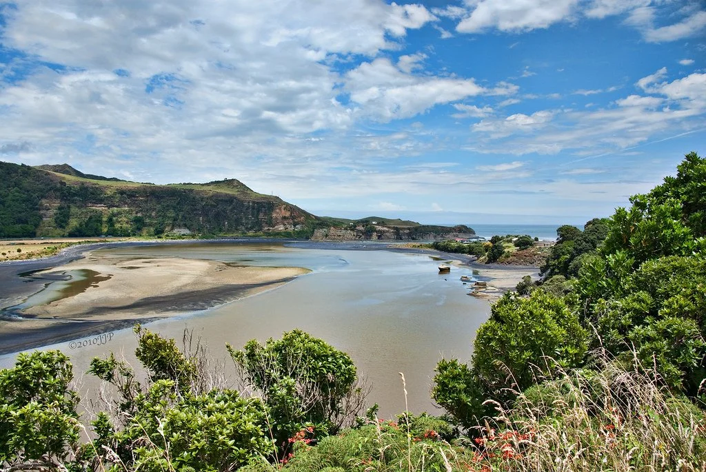  The Sacred Sites of Maori Mythology