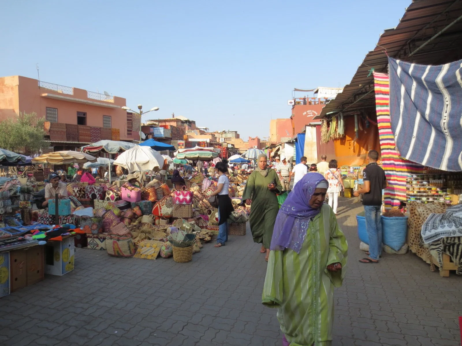 Should Travelers Haggle in Local Markets?