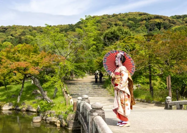 The Truth about Geisha Tourism in Japan