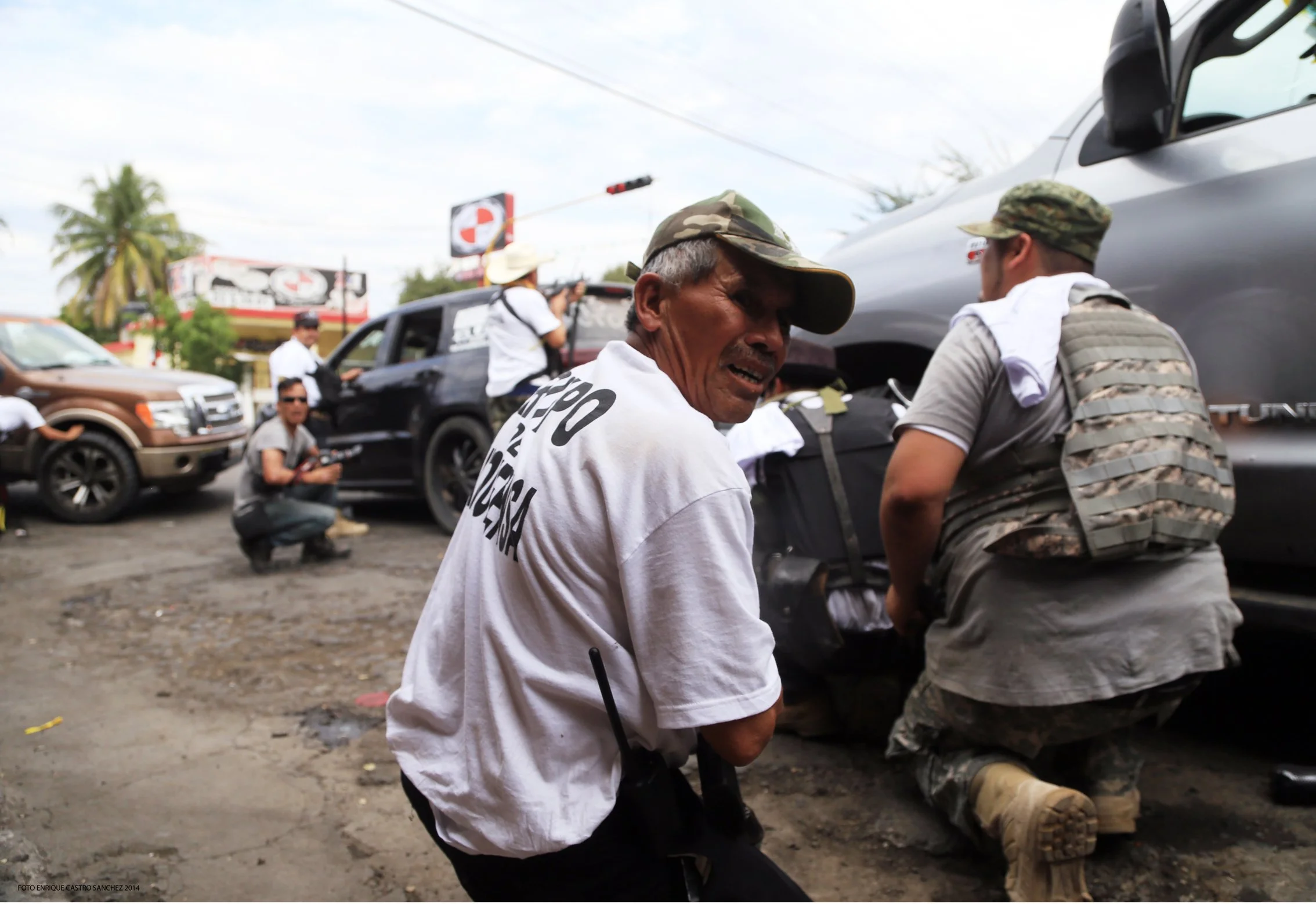 Mexican Citizens Take Up Arms Against Drug Cartels