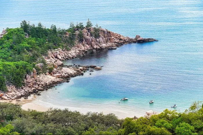 Arthur Bay on Magnetic Island. Enguerrand Photography. Unsplash.