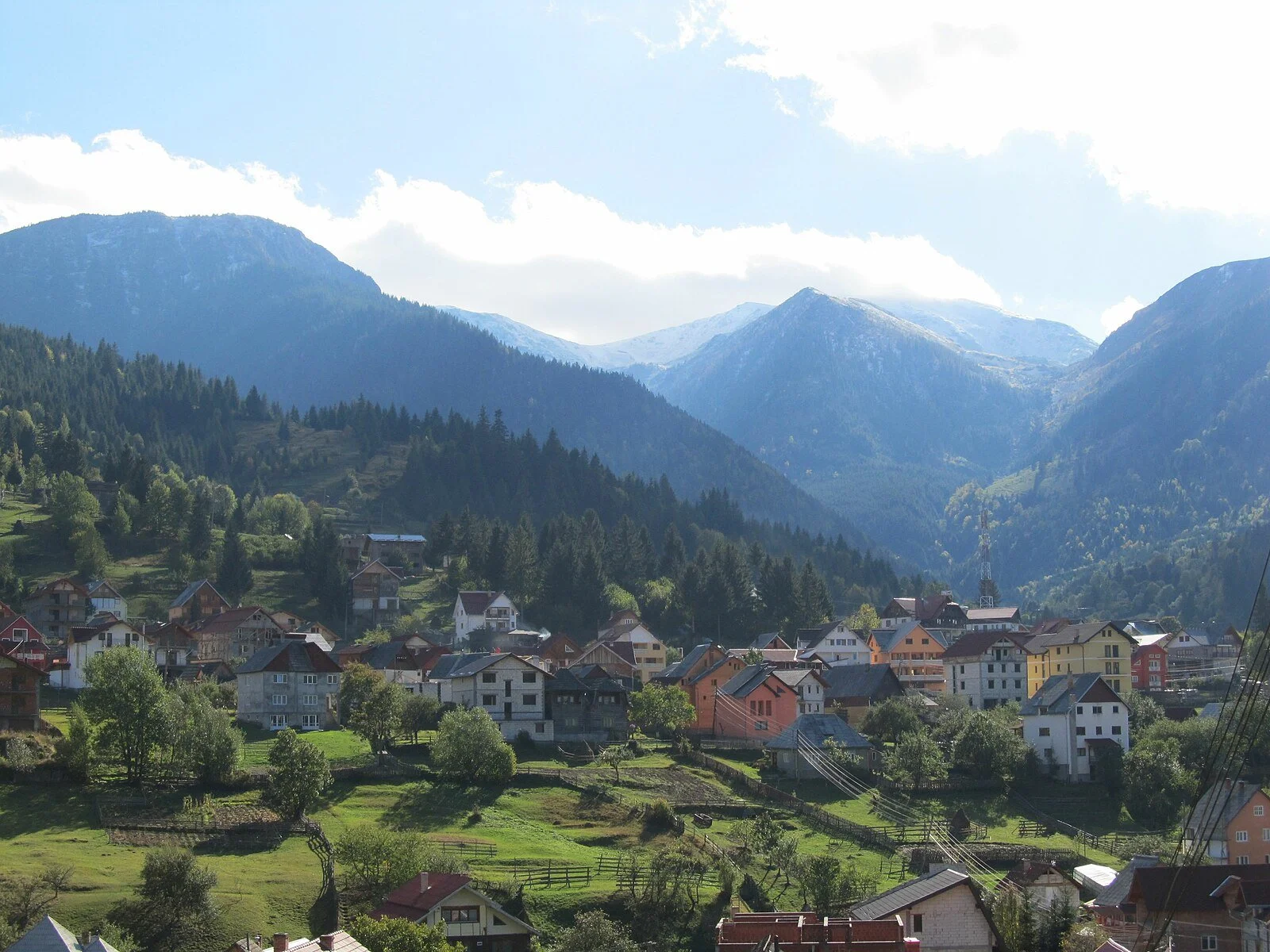 Cows, Castles and Communist Echoes: Romania’s Forgotten Maramures