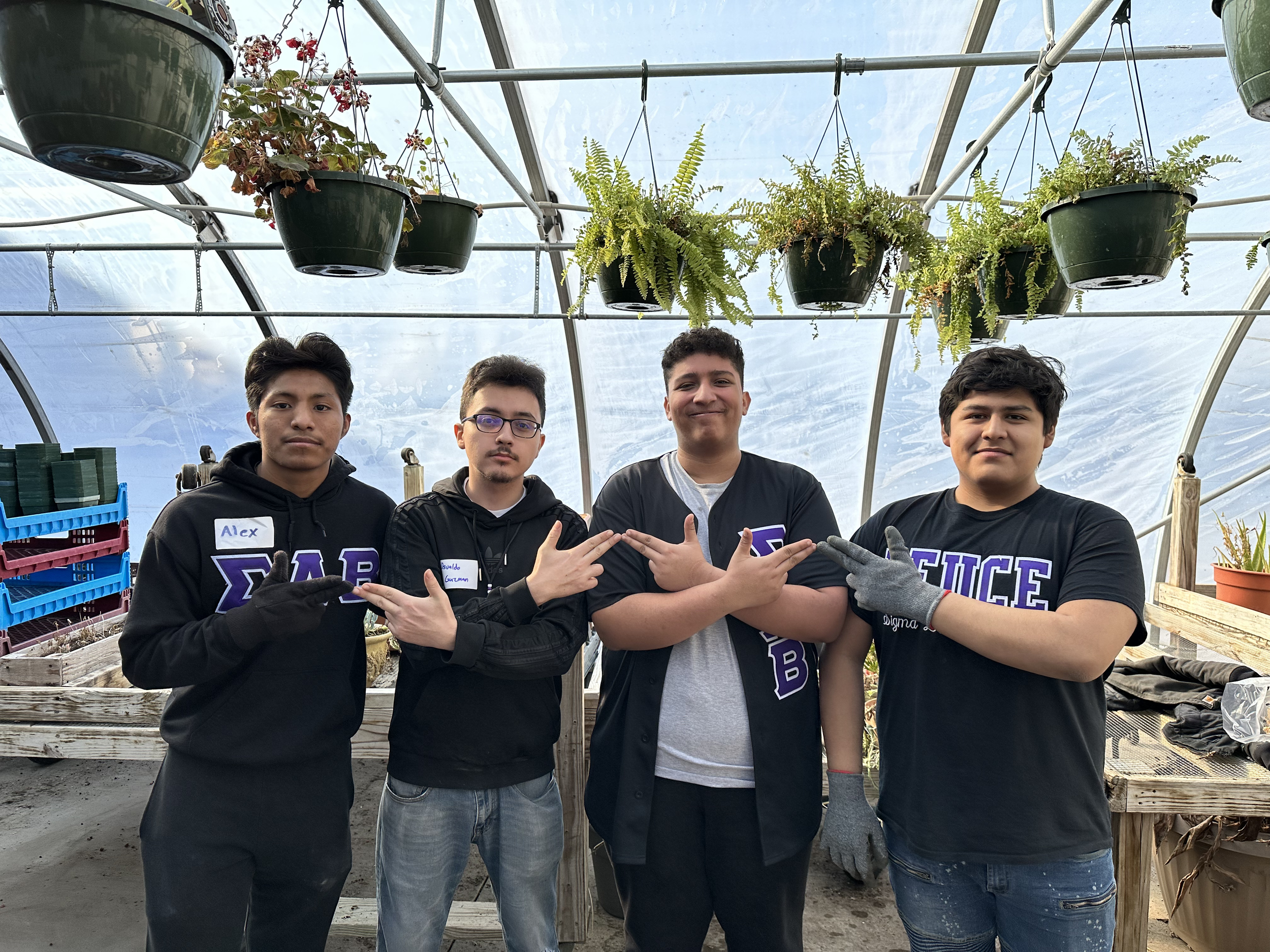 Gamma Zeta Chapter volunteering at EPIC