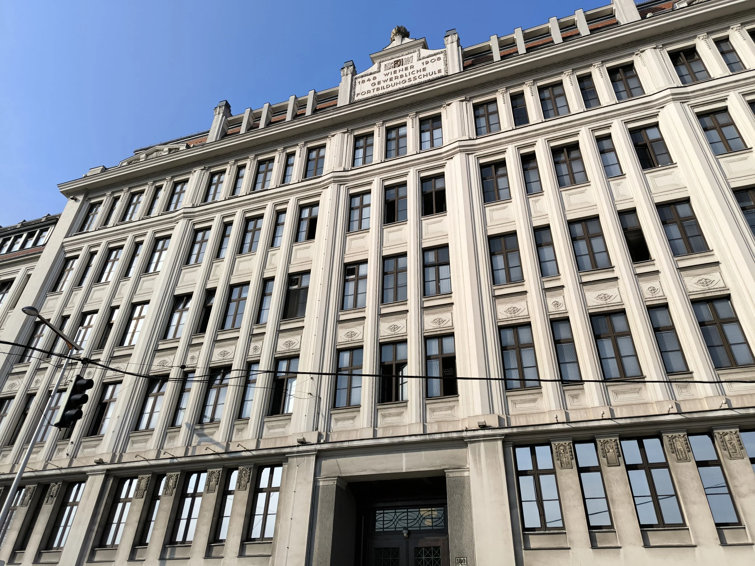 TdpG_Berufsschule für Sanitär und Heizungstechnik Mollardgasse_260311_27.jpg