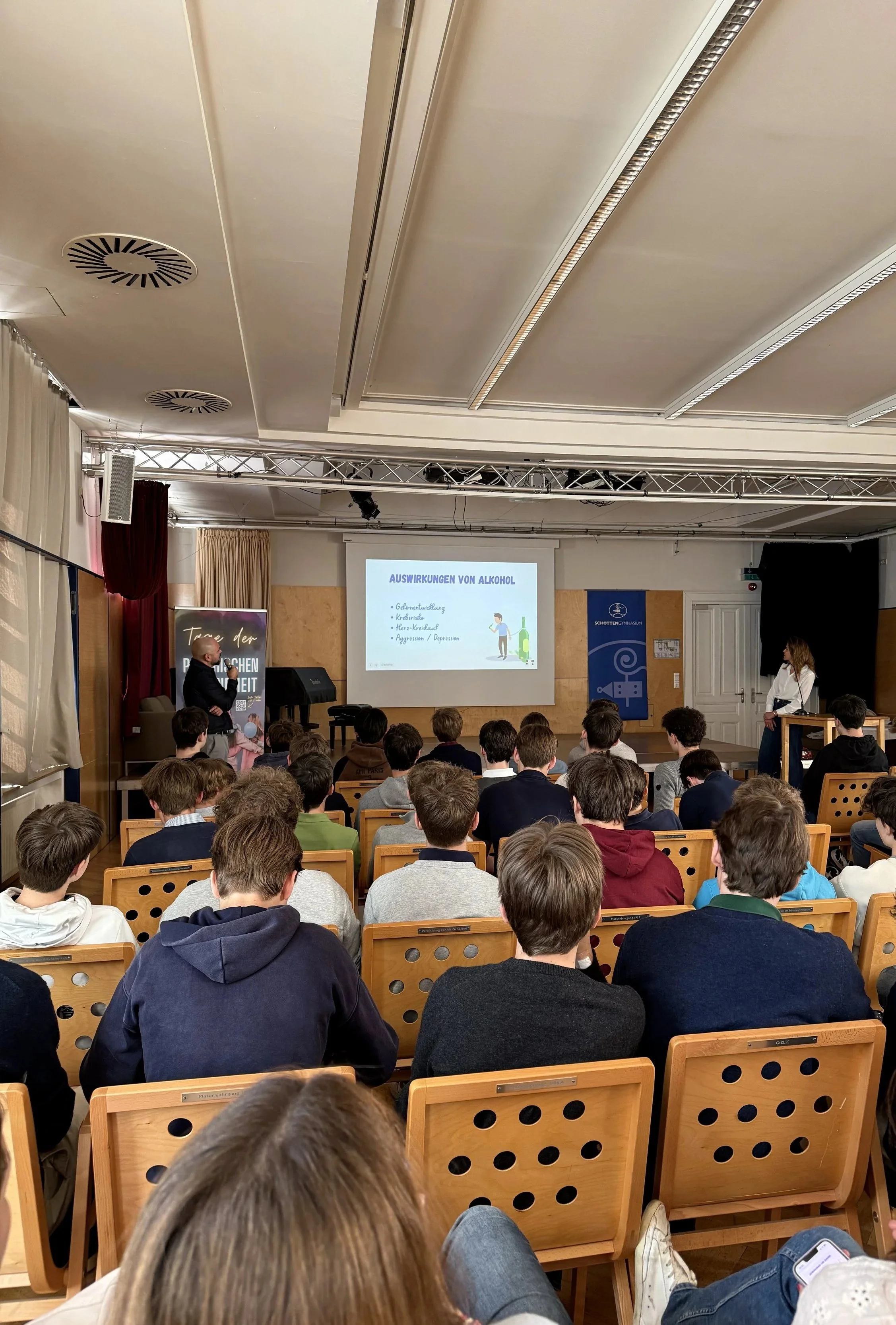 TdpG_Schottengymnasium_260407_04.jpg
