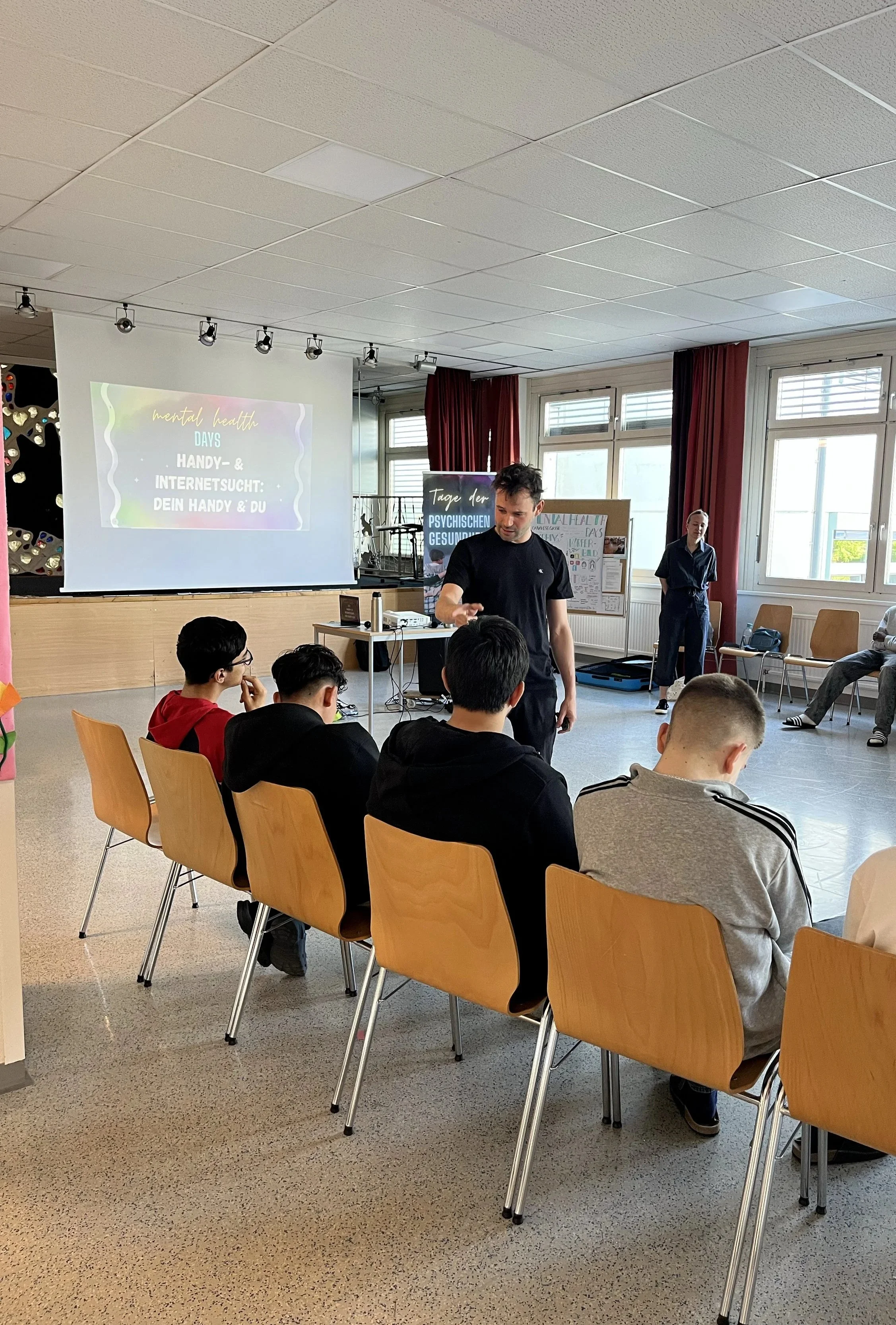 TdpG_Schule+Canavesegasse_260601_11.jpg