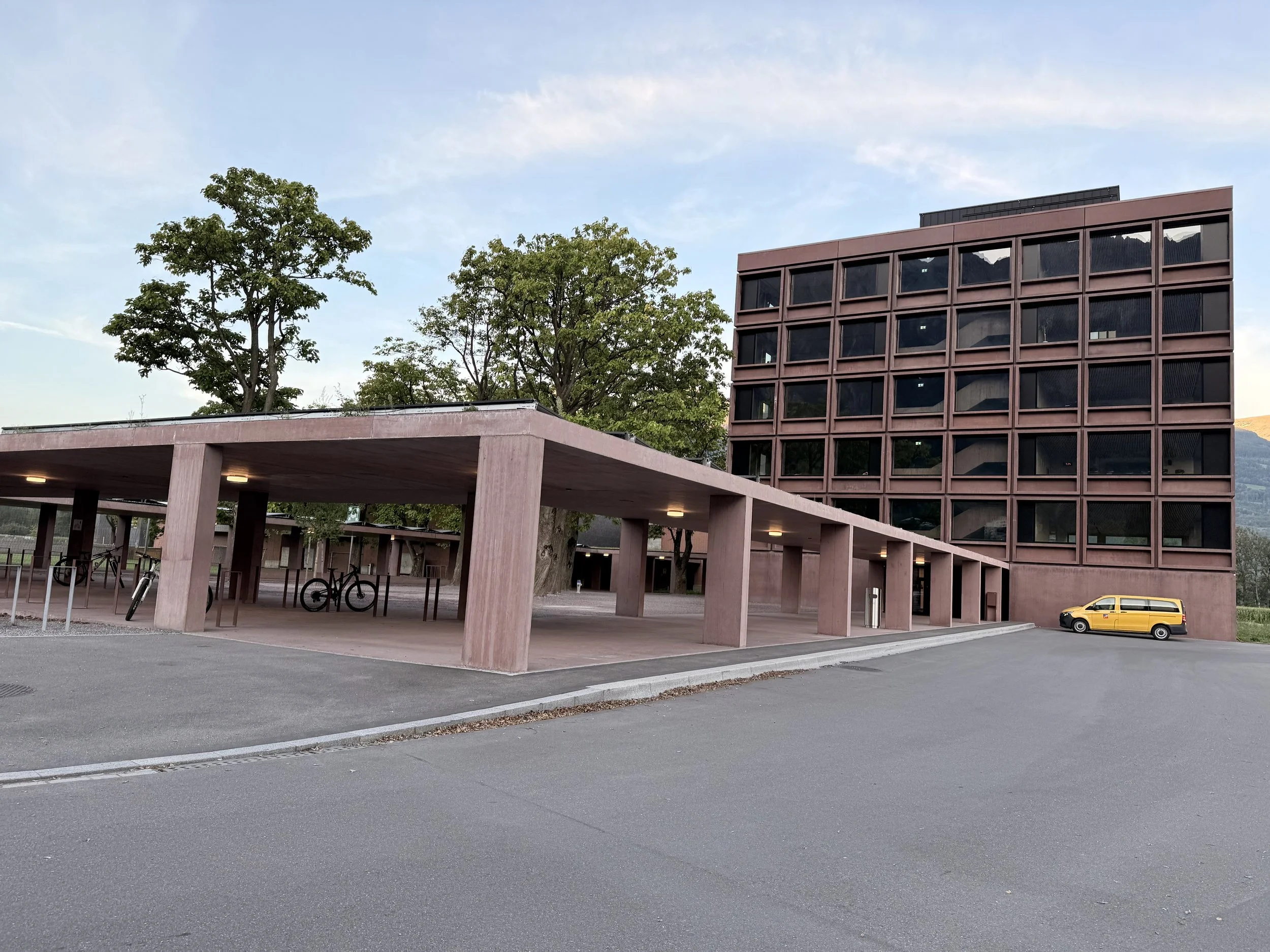 TdpG_Liechtensteinisches Gymnasium_260903_01.jpg
