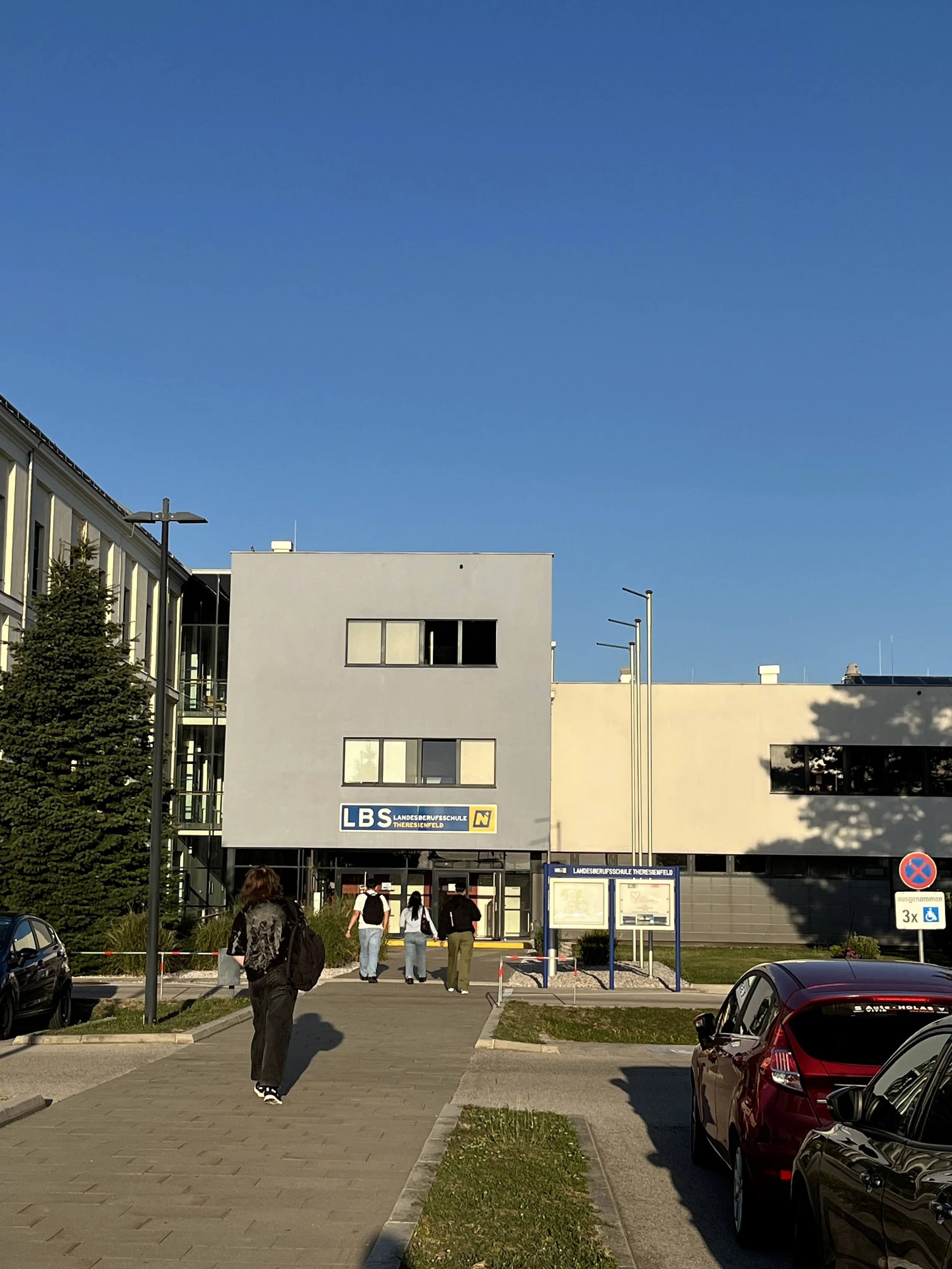 Tdpg_LBS Theresienfeld_080926_01.jpg