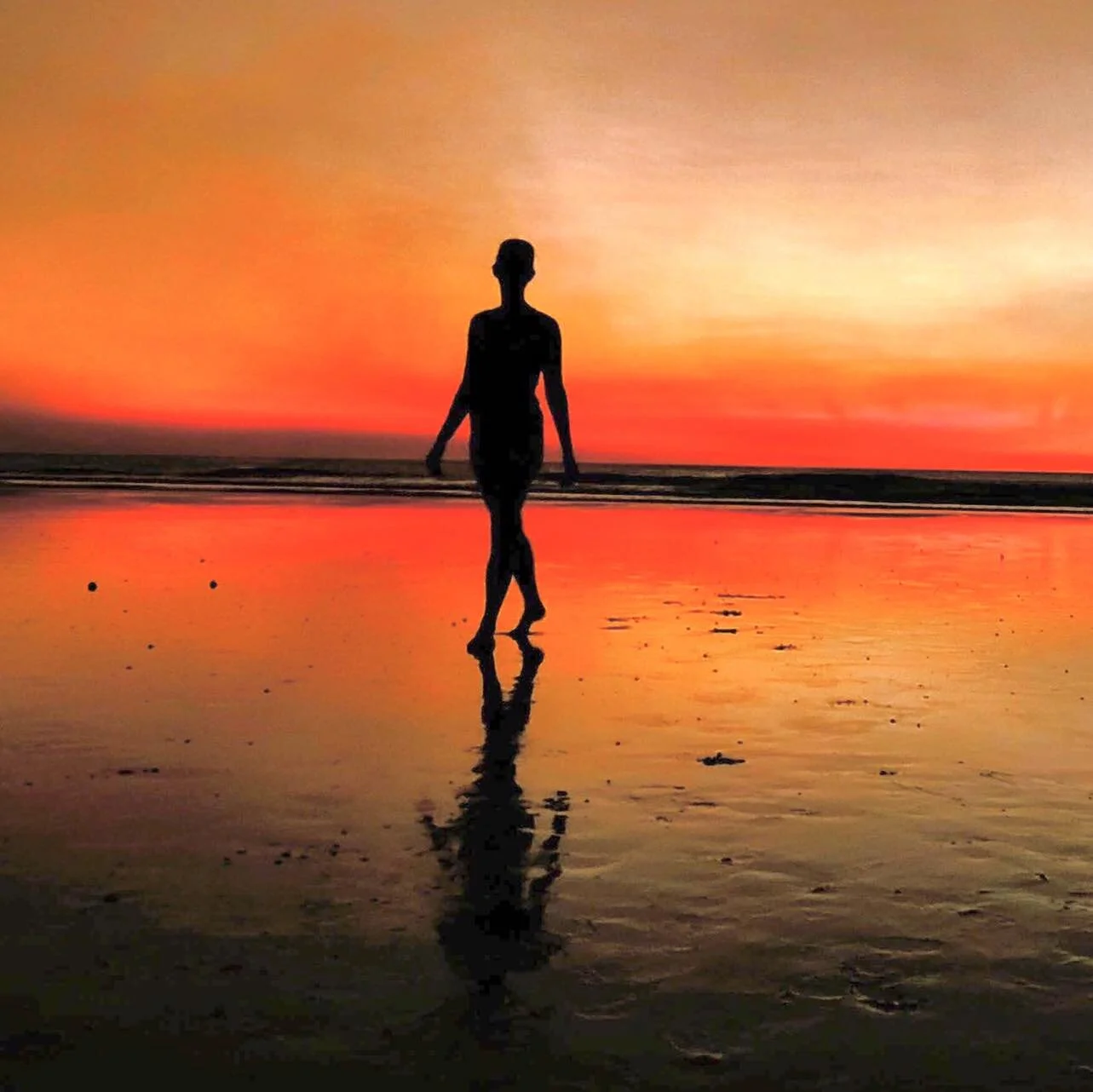 What is your story? Pain and illness felt like my full time occupation for many years. But on the journey, I learned so much, and I am so happy and honored to offer services to guide you out of the storm that health conditions create. 
. . 

#wellnes