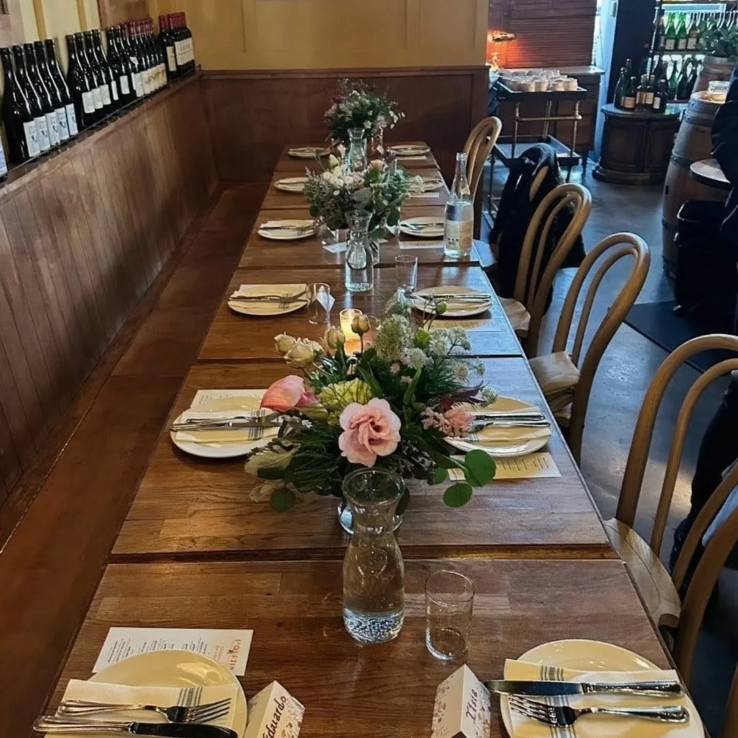 Sweet garden bouquets for the table, fragrant with soft colors
🌸🌷

#cedarhouseflowers