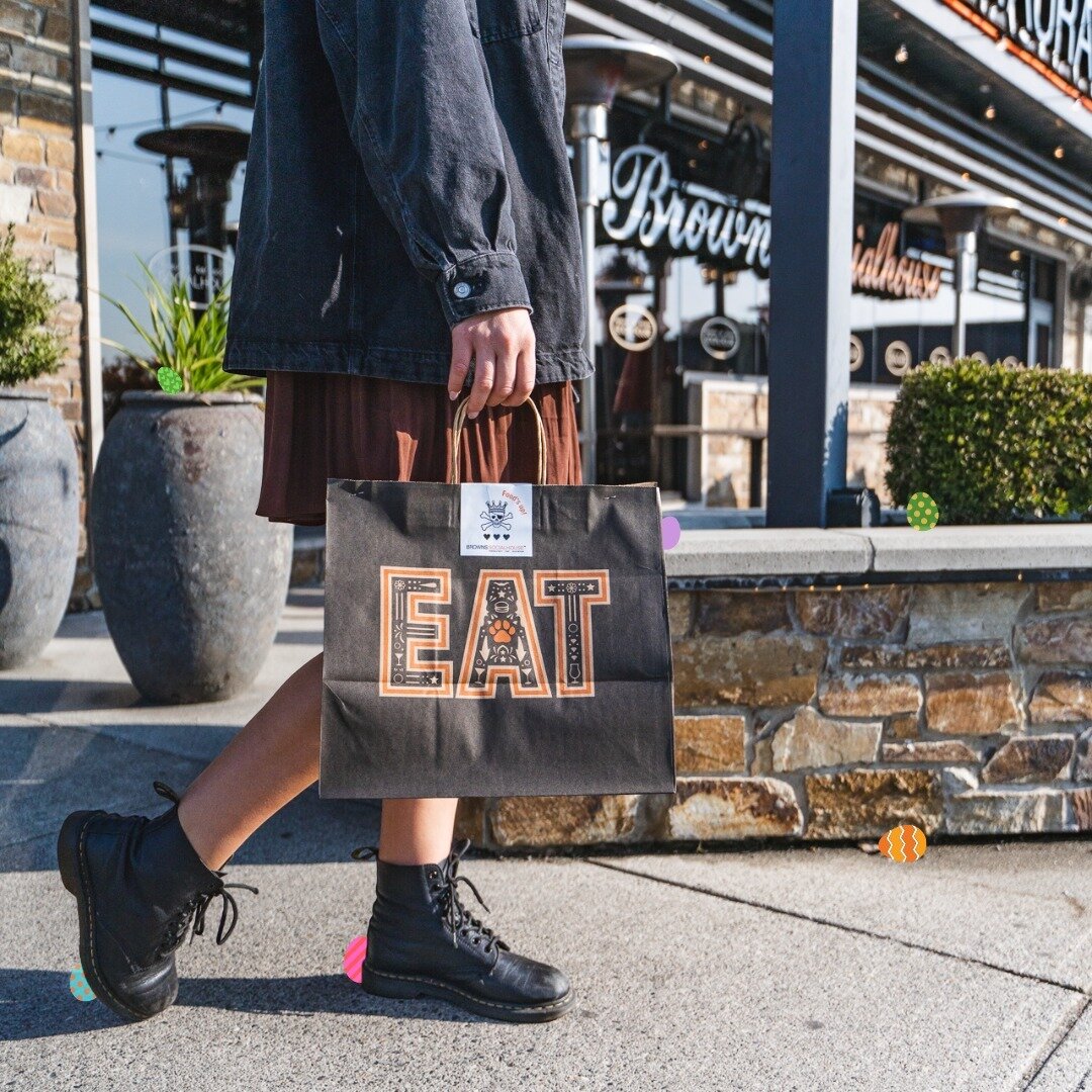 We've got an Easter treat for you! We're offering free delivery through SkipTheDishes until Thursday, April 13th!
*Only available at select locations
*Exclusions apply

Ps. Can you spot the 6 hidden Easter Eggs?