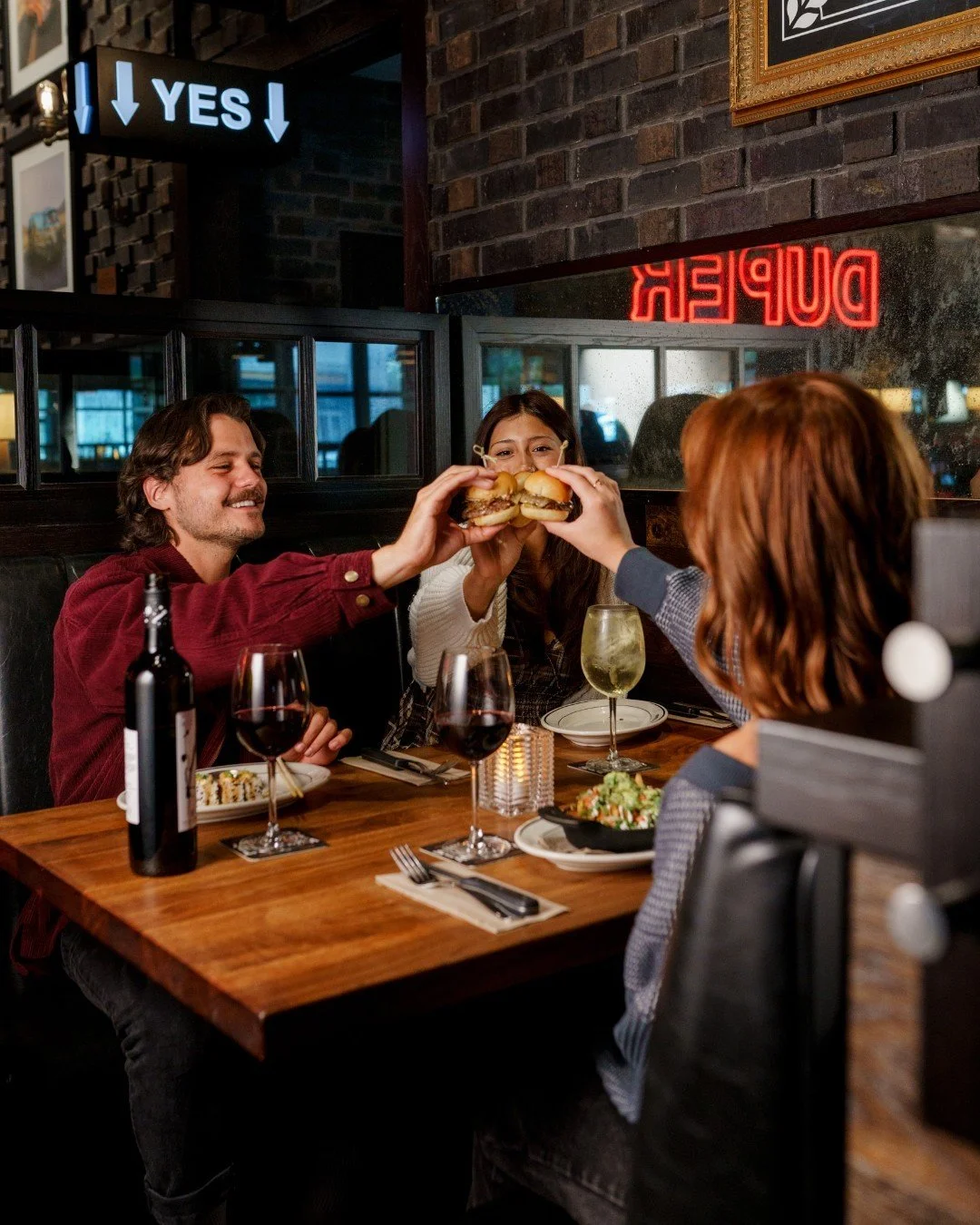 A moment for our new Steakhouse Sliders ✨😍 
Try them during Social Hour (2-5pm, 9pm-close)!

~ Montreal steak spice, bacon onion jam,
smoked cheddar, and pickle.