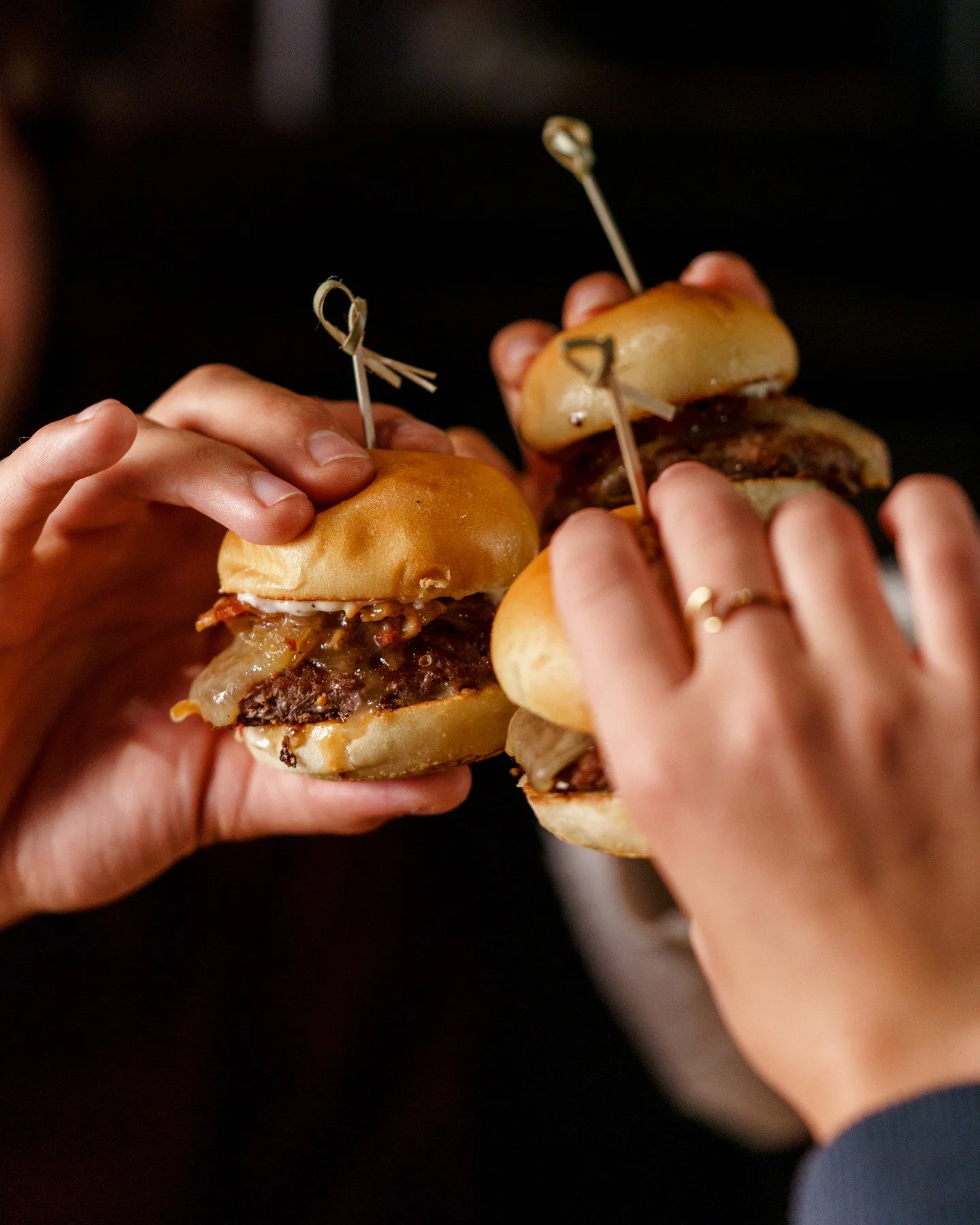 A toast to the best Steakhouse Sliders you will ever try 🍔

Steakhouse Sliders: Montreal steak spice, bacon onion jam, smoked cheddar cheese, pickle.