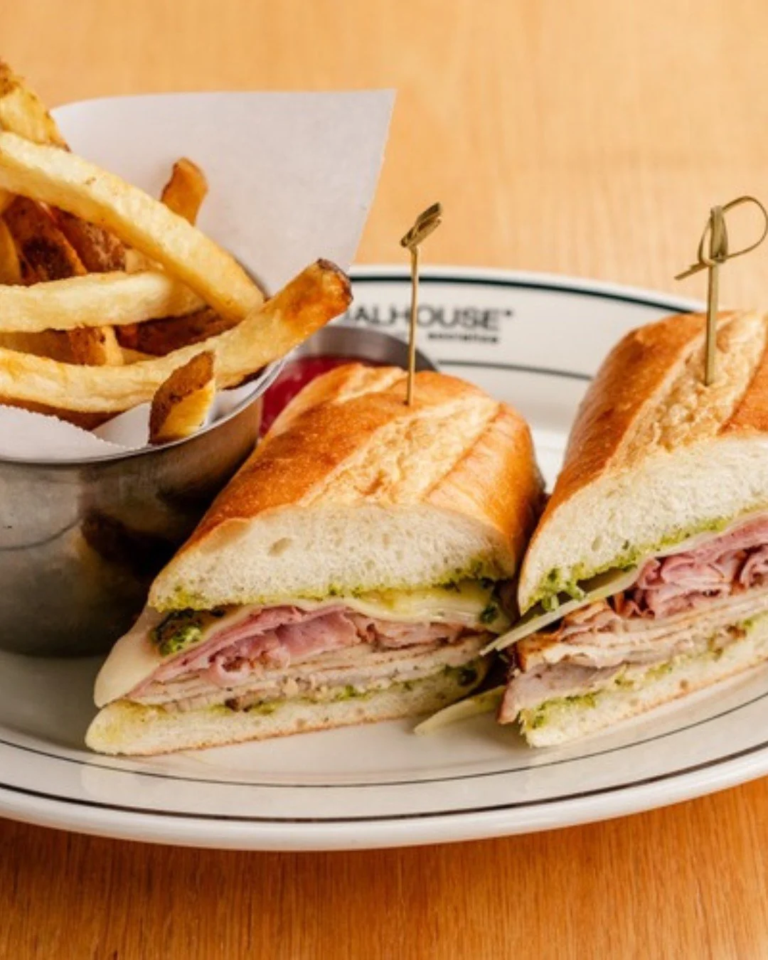 its sandwich season🤤

The El Cubano Sandwich; slow roasted pork, shaved smoky ham, Swiss cheese, chimichurri aioli, toasted baguette, and pickle

 #SandwichSeason #ElCubano #CubanSandwich #GourmetSandwich #SandwichLovers