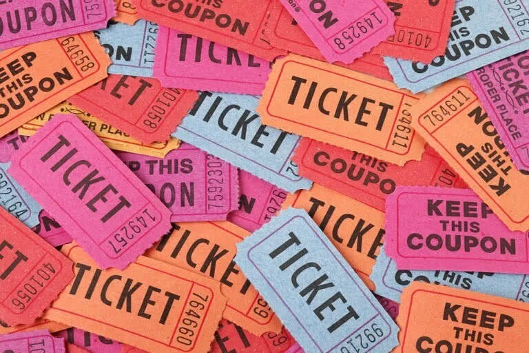 GIVEAWAY! 🎟️

I have a few sets of tickets to give away for tonight&rsquo;s Dinner Dance from last minute cancellations. Cocktails at 6, dinner at 7, dancing to Tropic Starr until 10!

Message here to see if they are still available -