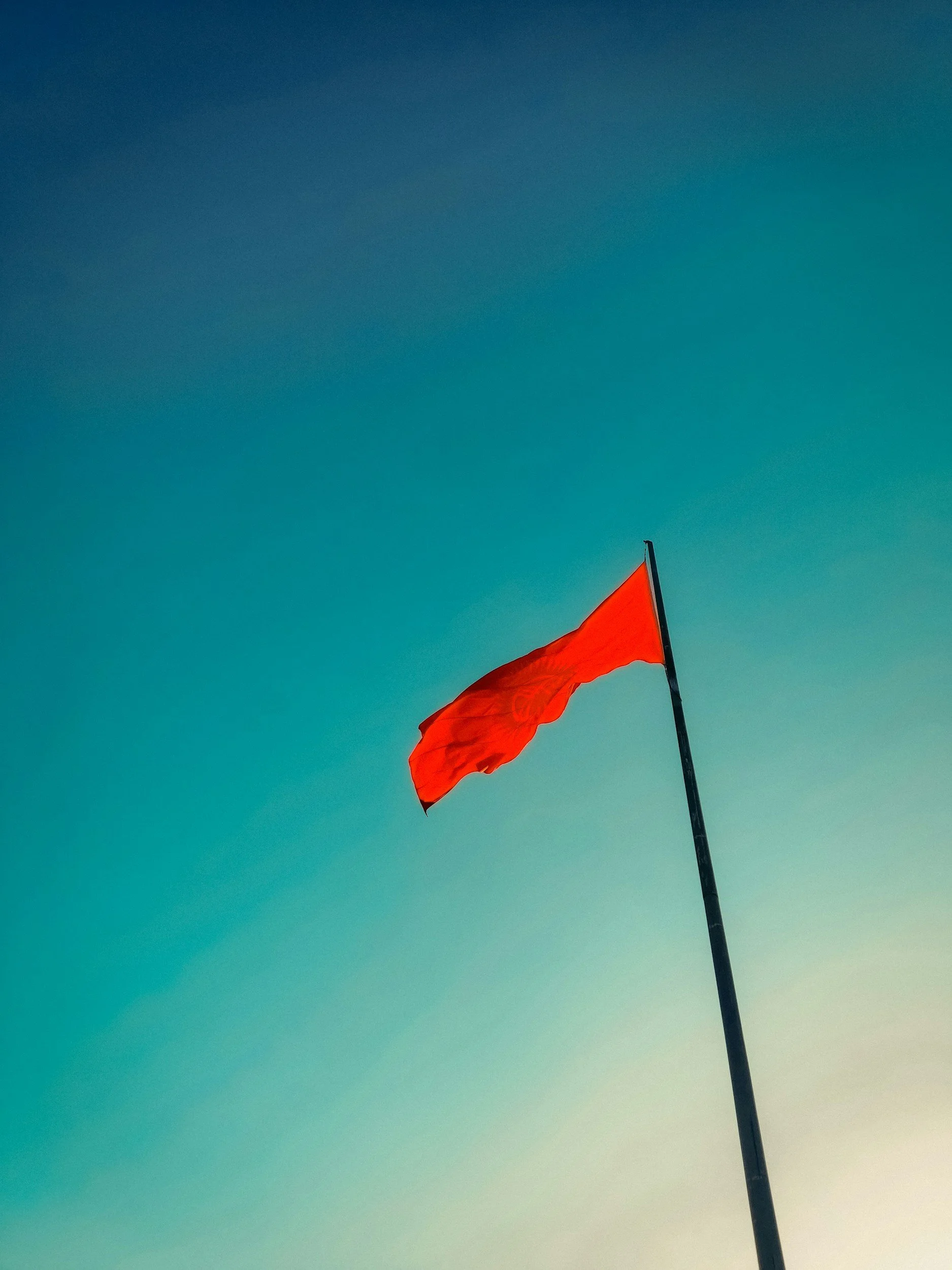 Is It a Red Flag or a Trauma Trigger?