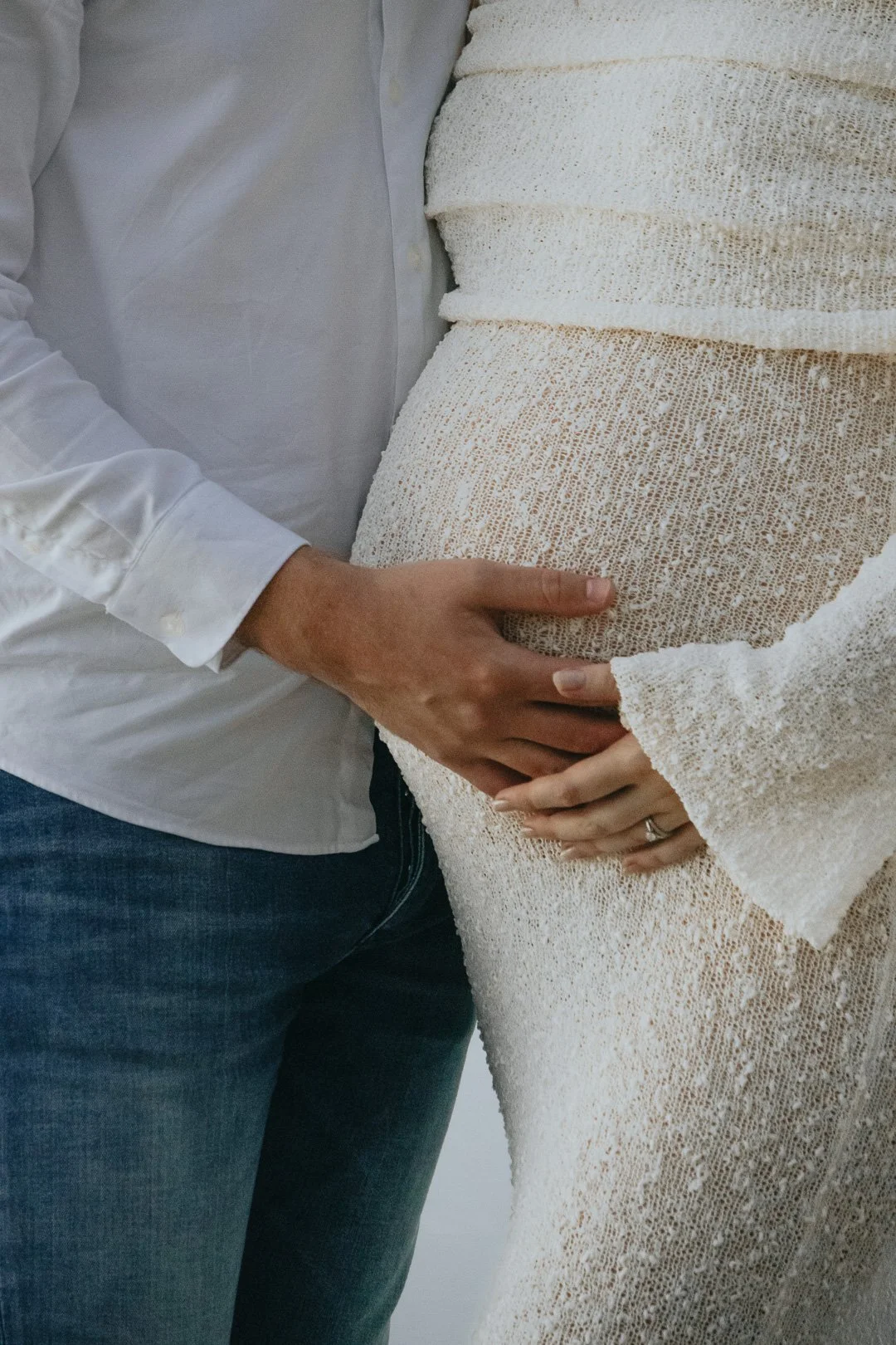 Annabelle + Josh Maternity -30.jpg