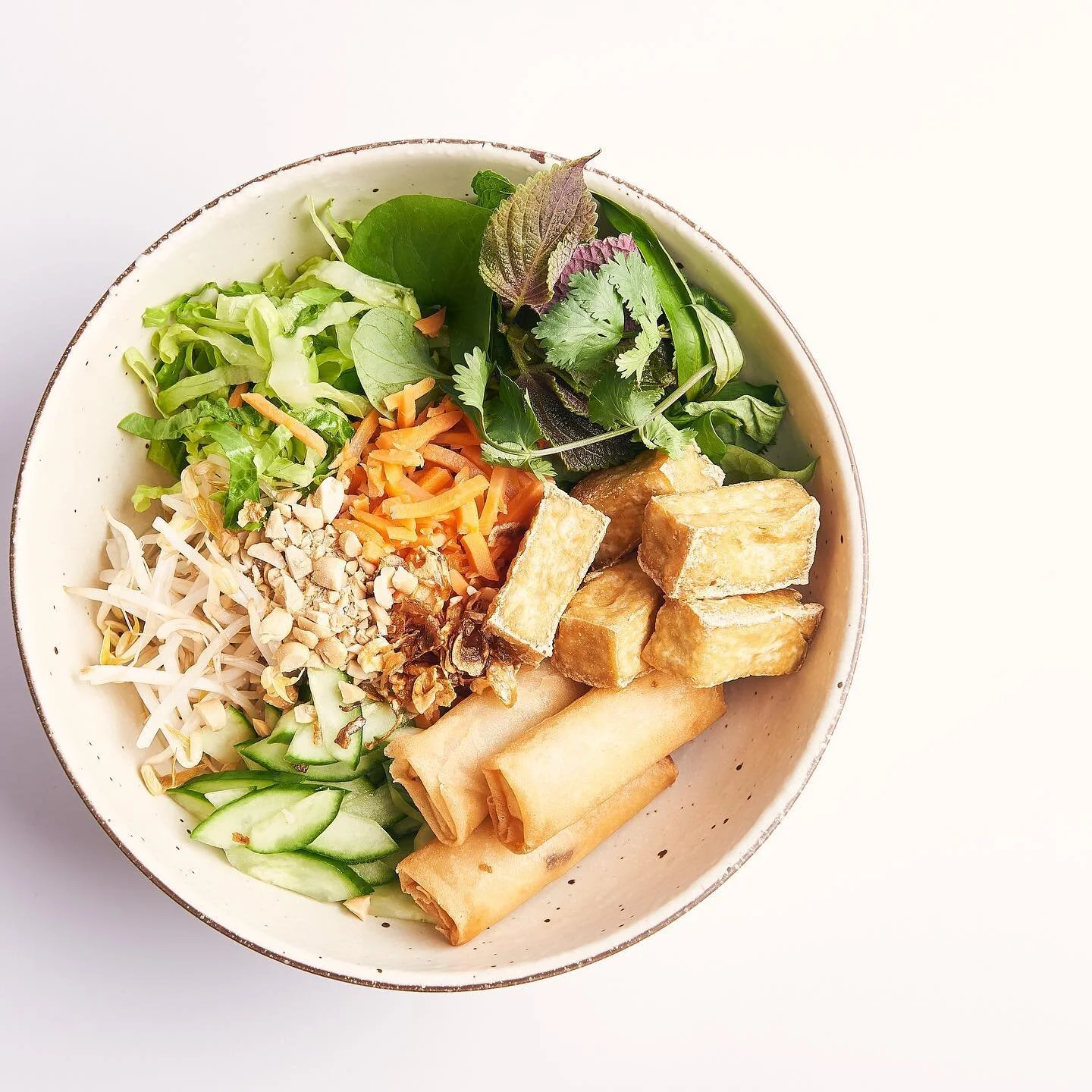 Stunning Sunday vibes 🤍 

Enjoy some French inspired delicious Vietnamese eats with us today. Link in our bio @ruedethanh to reserve your table. We can&rsquo;t wait to see you. 🤍

📍 406 Brunswick Street, Fitzroy

#ruedethanh #fitzroy #melbournecoc