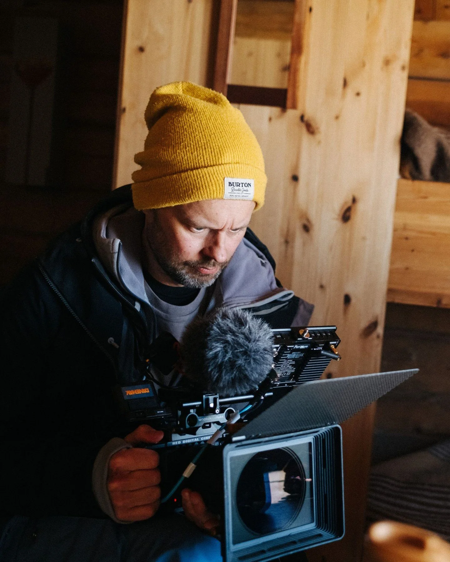 From hot to cold. Four days after coming back from India and Bali, I drove the 500km up to @fjallnas for the second touchdown on the documentary we're producing for them.

Contrast is what makes you know you're still alive, yes?