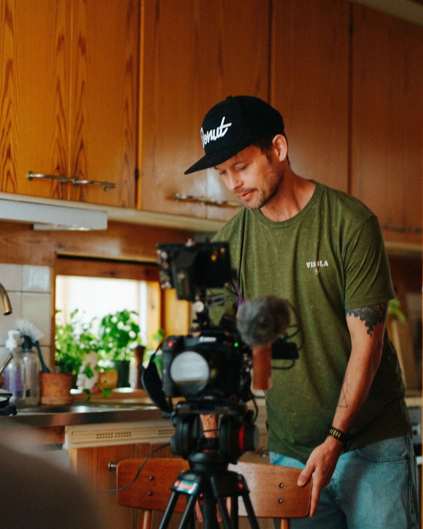 For the Glacier Blanket Film called THAW, the main interview with @oskarkihlborg was filmed in his kitchen, about 8 months before the actual premiere.

Some projects are really long, and some have a short turnaround time.