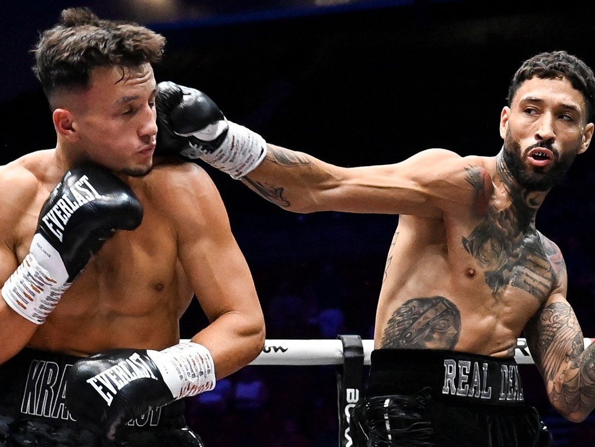 Eales goes to war for superb upset victory