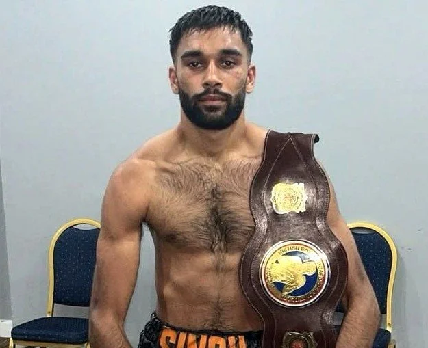 Classy Singh lifts the Midland bantam title