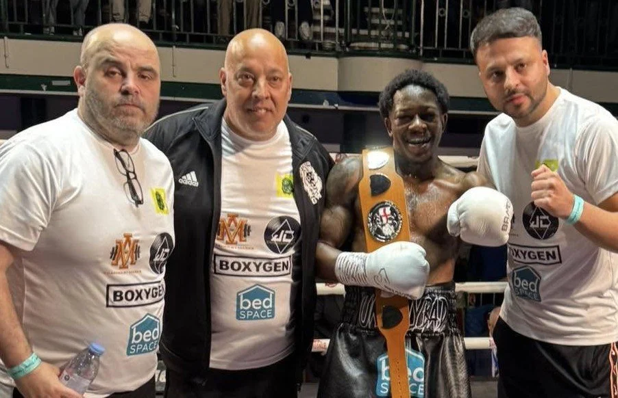 Berry blasts his way to the English belt — Fight City