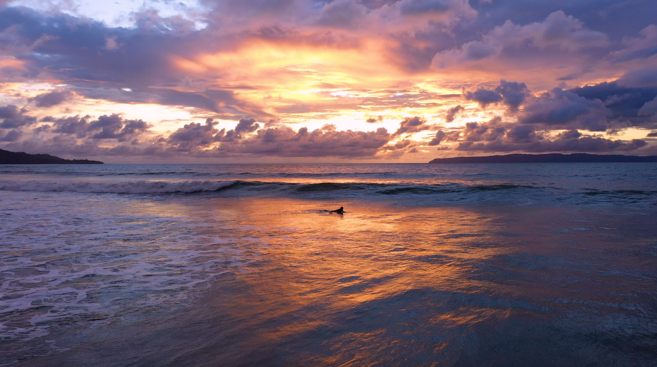Surfer [2].png