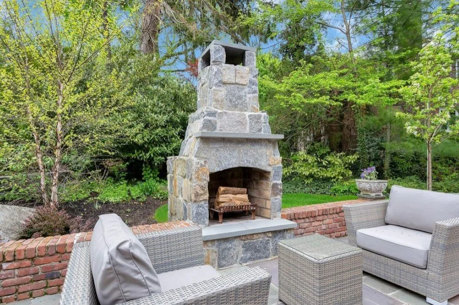 Manhasset-fireplace.jpg