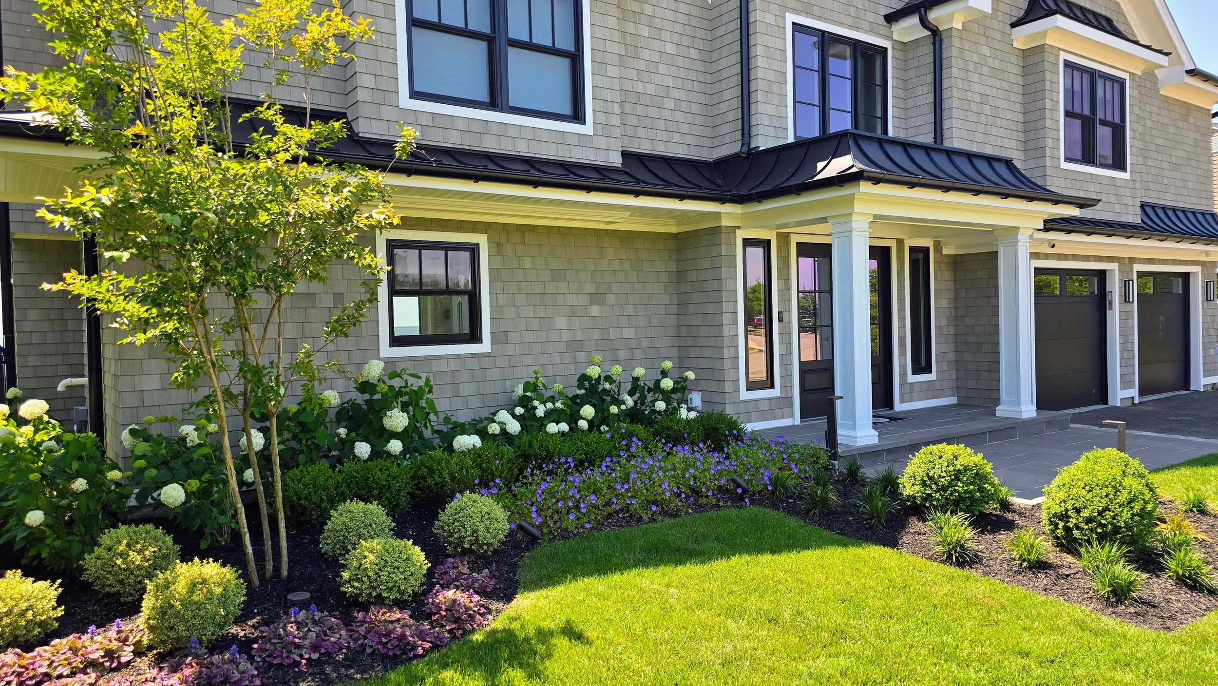 Hamptons-style-landscaping