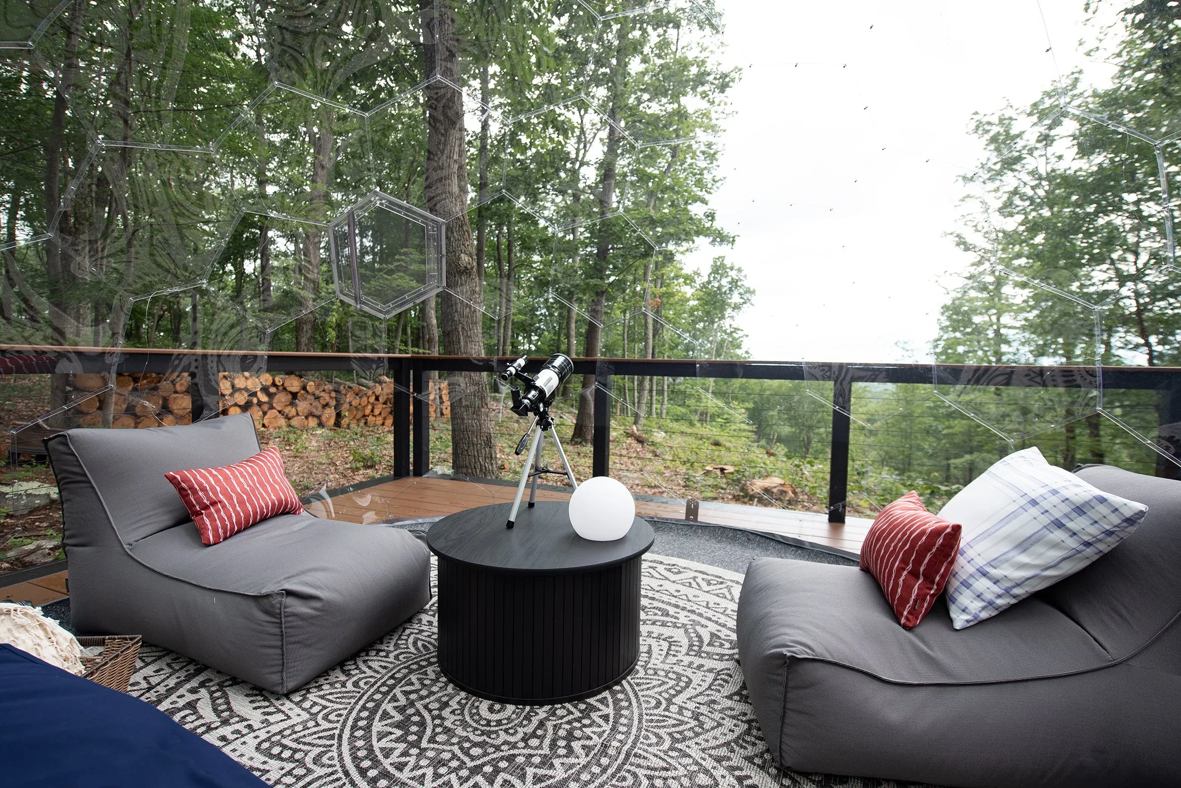 roots-and-realms-retreats-short-term-rentals-emberwood-wooded-forest-mountain-cabin34.webp
