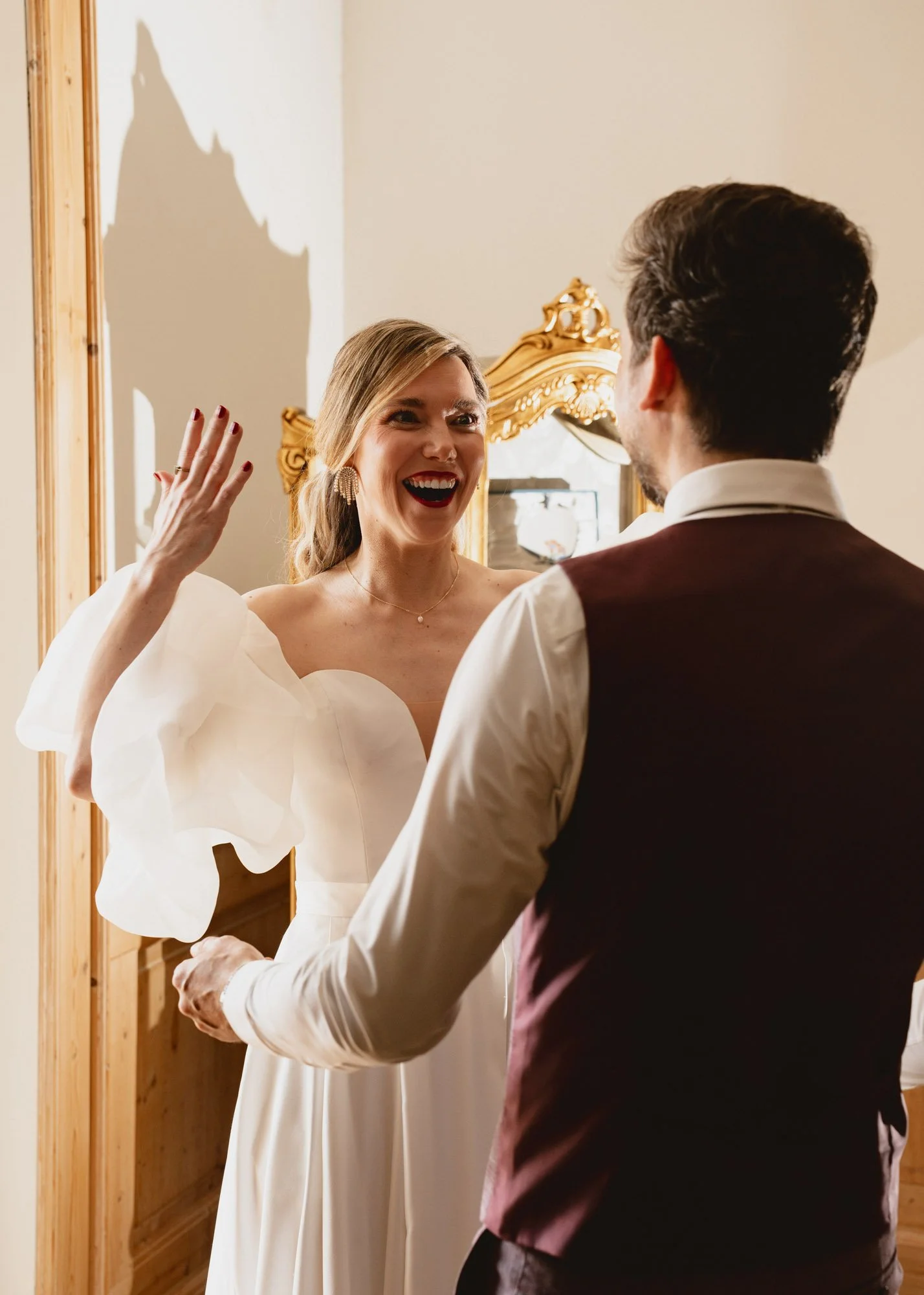 Mustelier JT 25-28.jpg