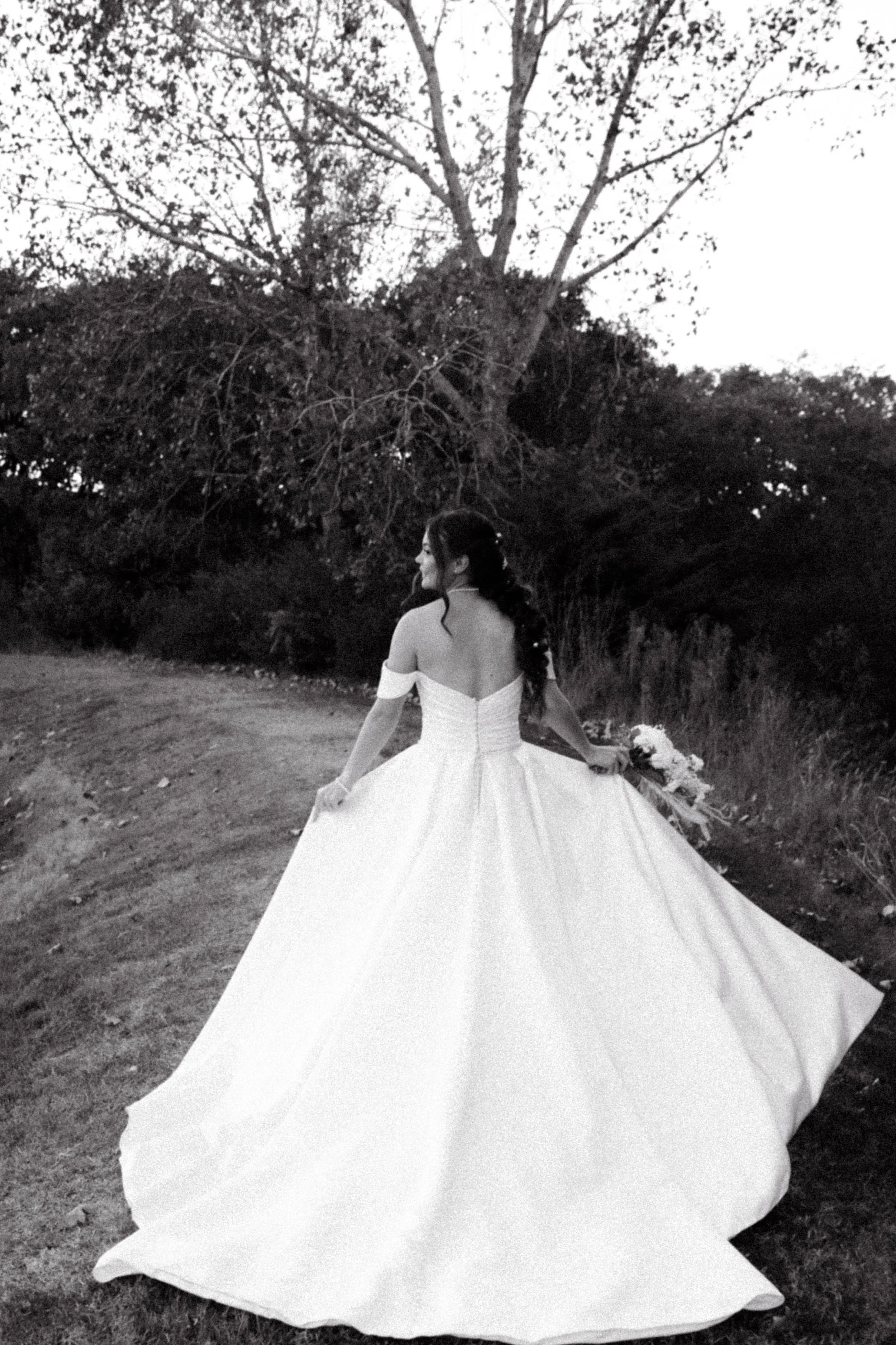 bridal-portrait-bnw-film-oklahoma-wedding.jpg