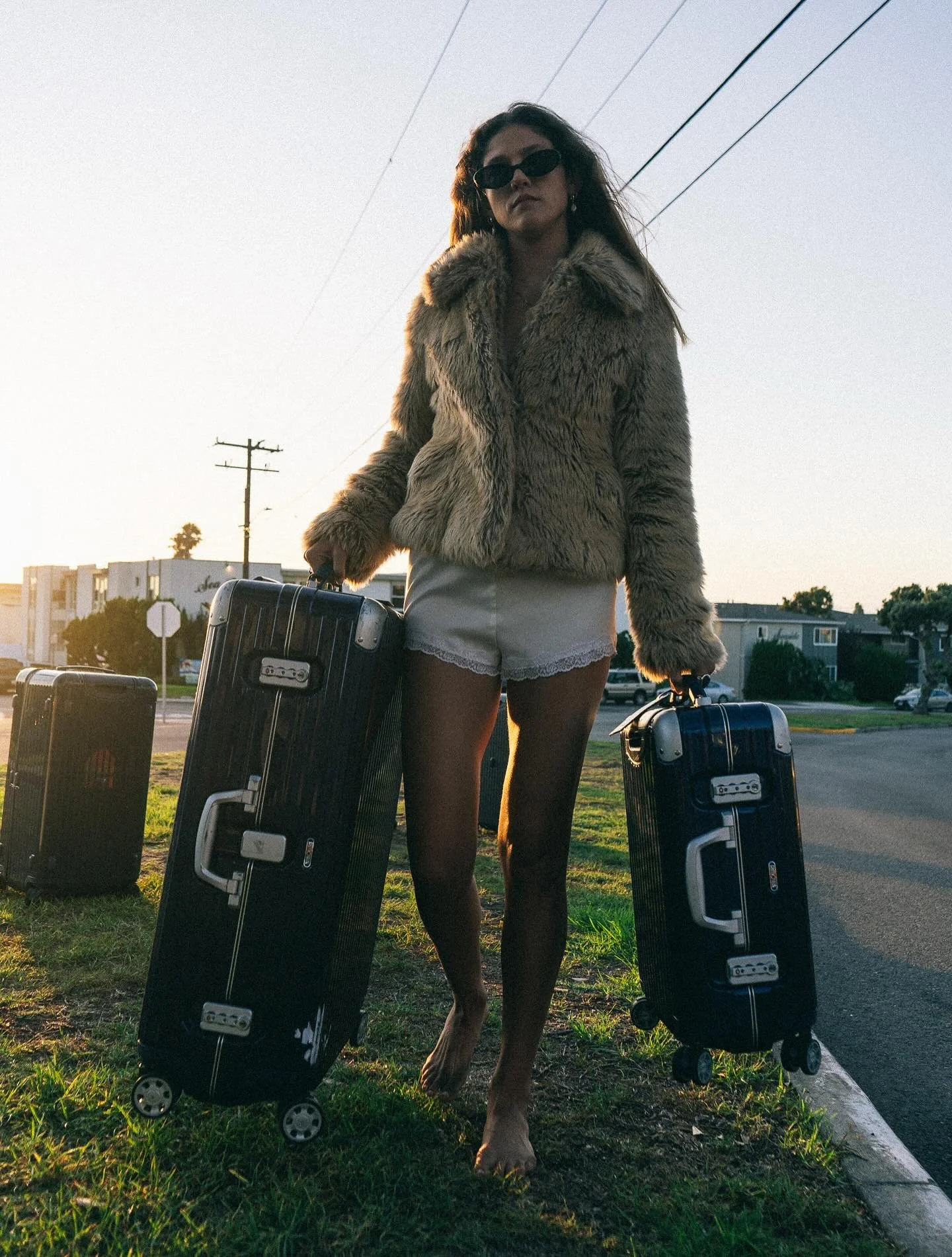 Baggage // A burnt out woman takes a vacation to a road meridian in the middle of Los Angeles. 

It is increasingly a privilege, and moreover a luxury, to claim our right to rest. But the impulsive eject button is juvenile: making grounded, practical