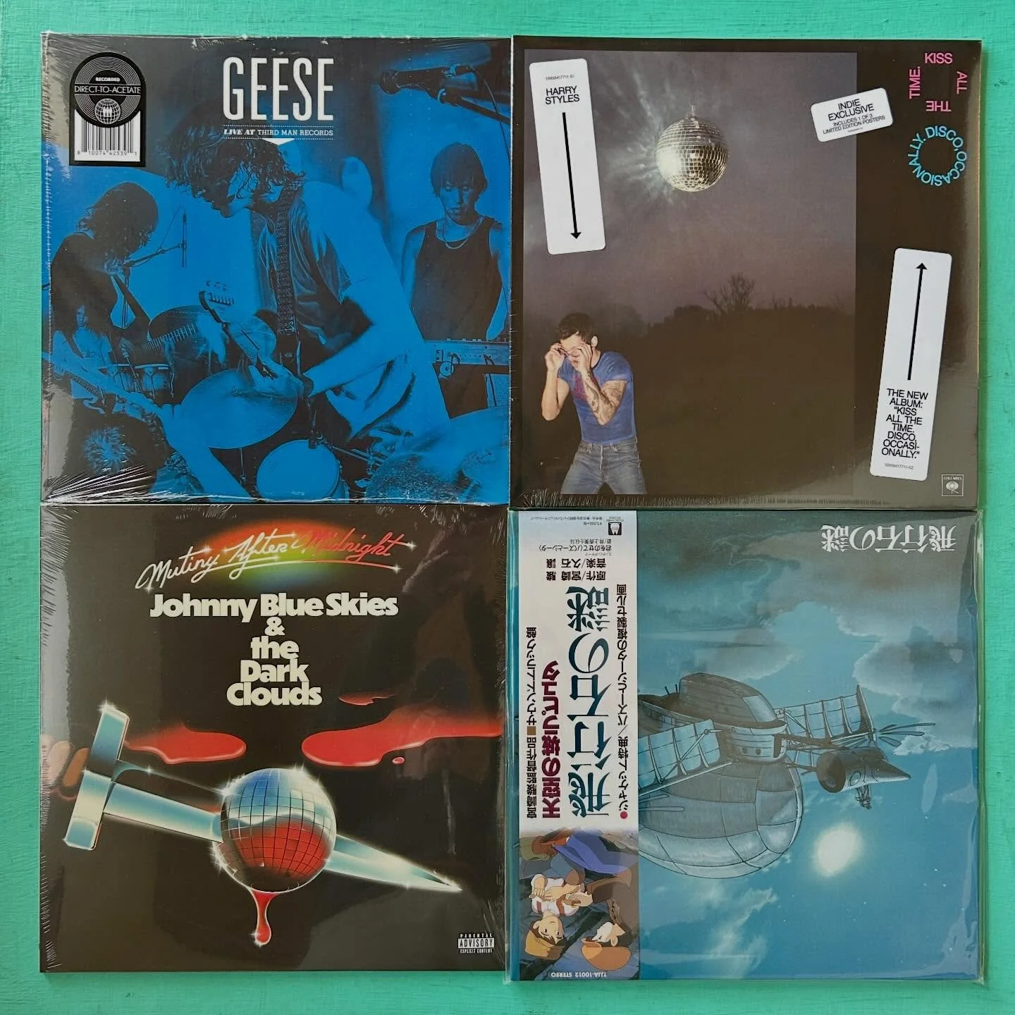 Nice batch of sealed LPs heading out. ❄️🤓❄️