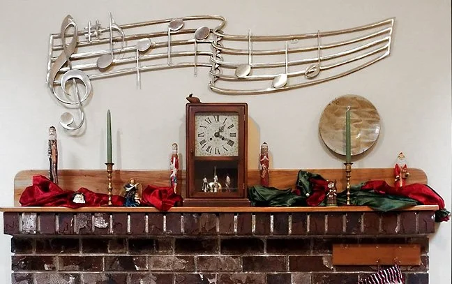 Hank-&-Claires'-music-staff-sculpt.jpg