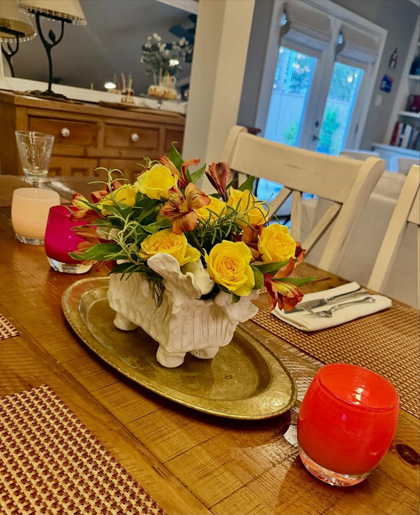 Sunday family dinner with beautiful yellow roses and a rosemary twist!  Wonder what&rsquo;s on the menu?😋