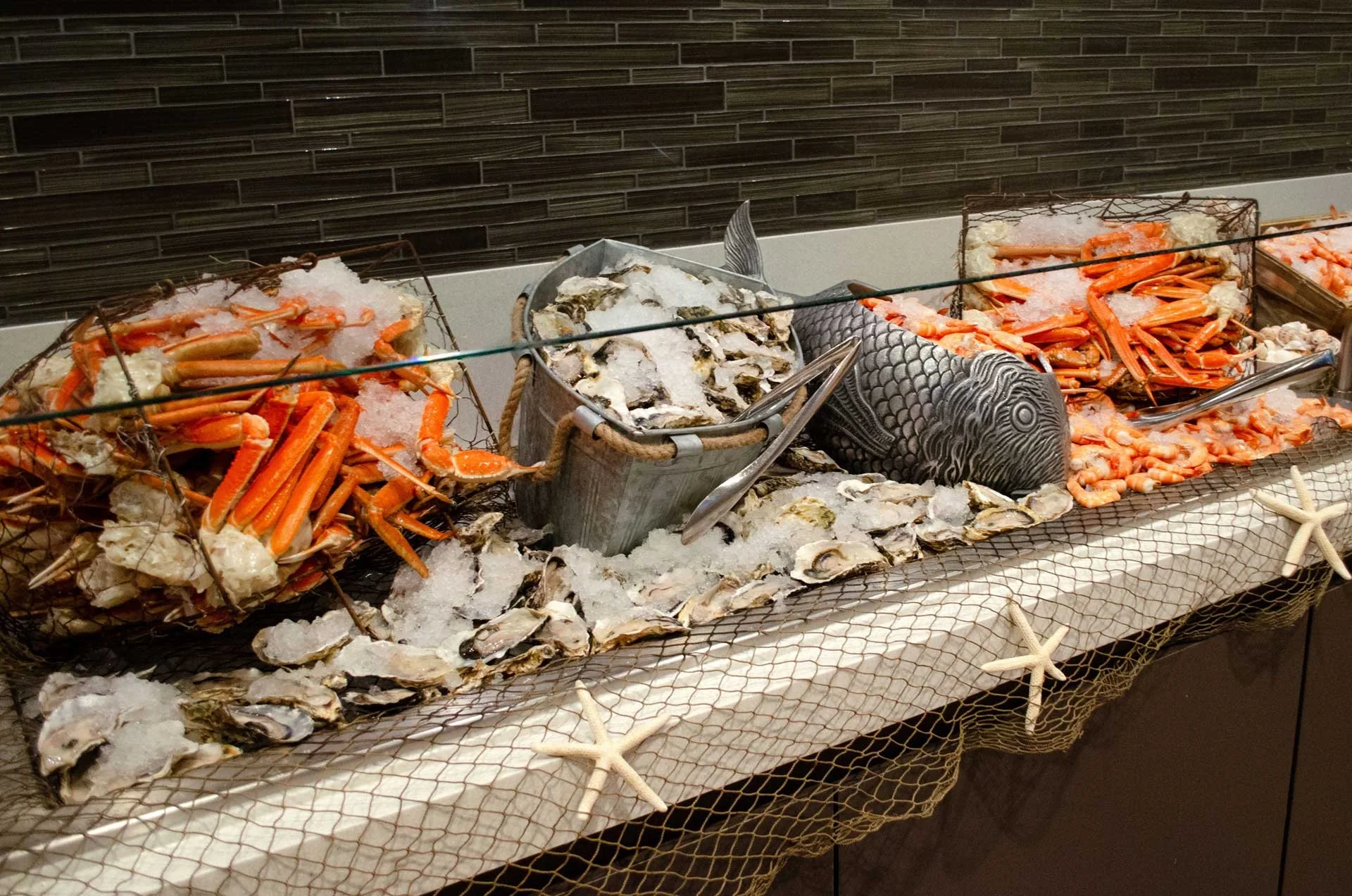 seafood-buffet-for-thanksgiving.jpg