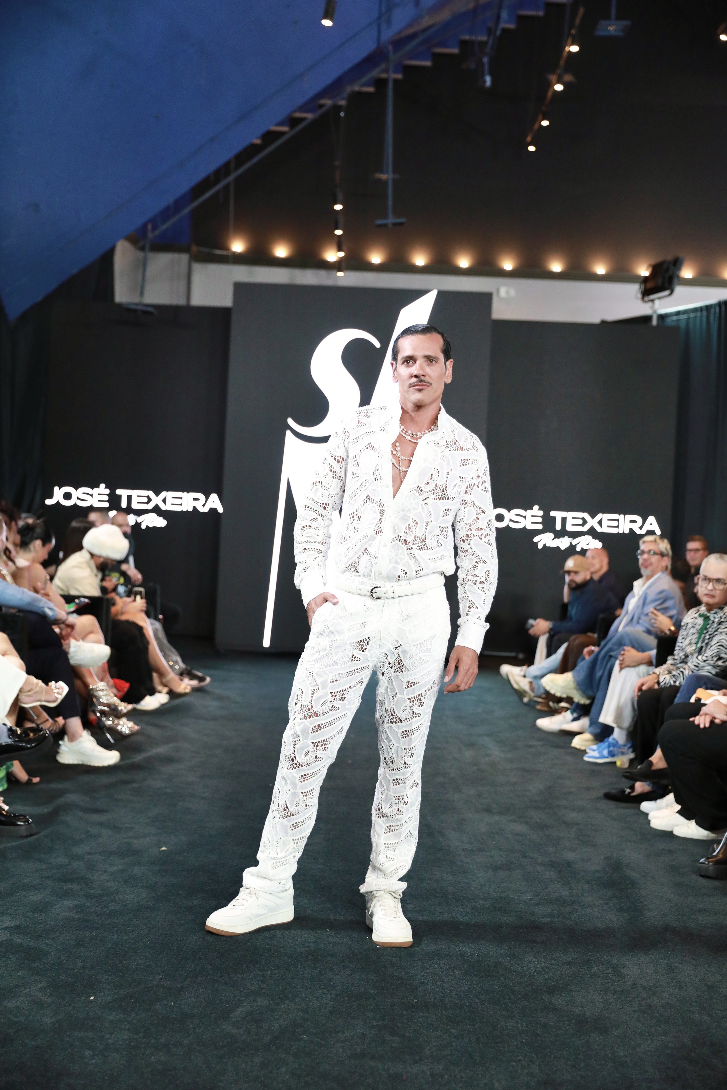 Designer: José Texeira
Source: Giovanna Salerno