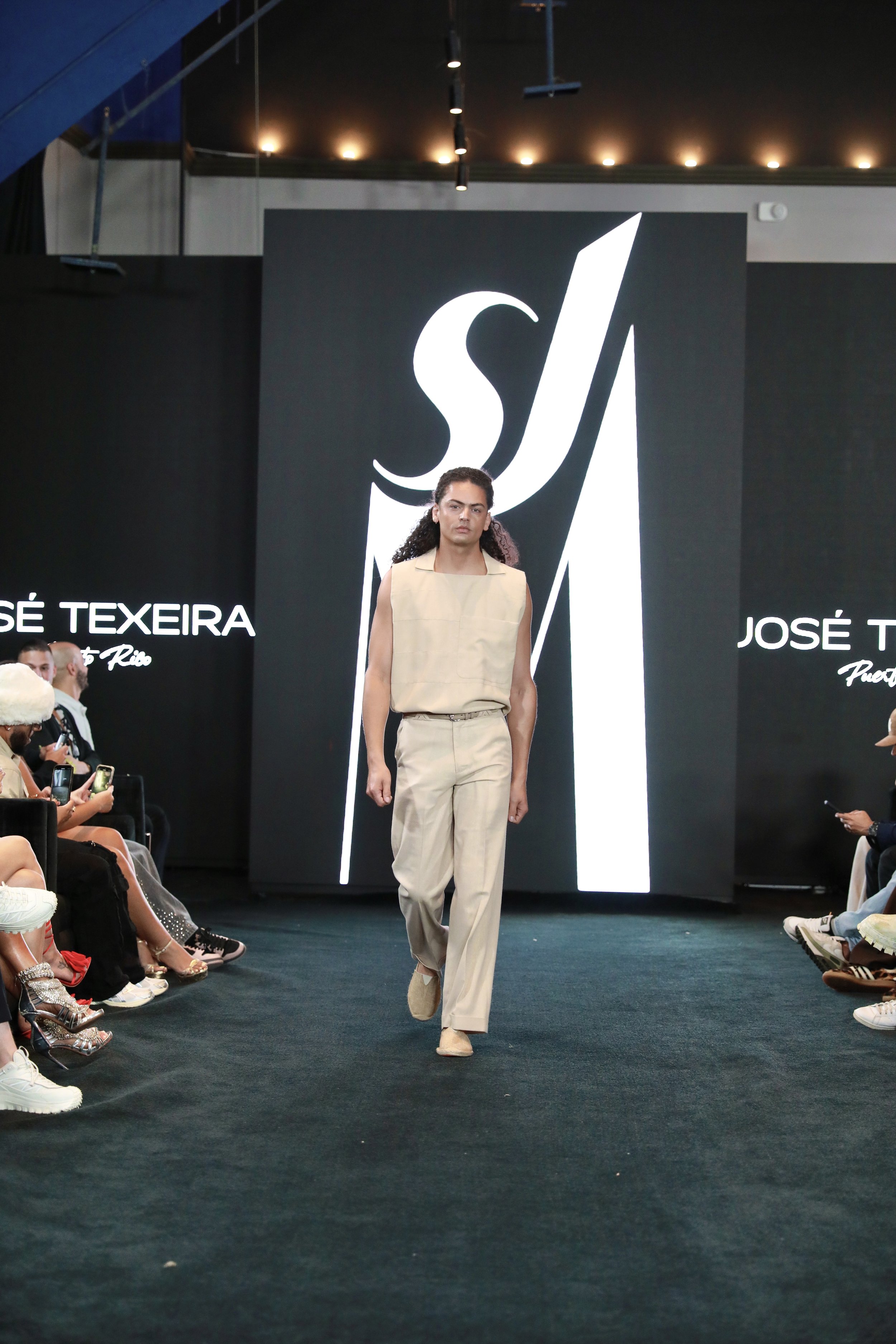 Designer: José Texeira
Source: Giovanna Salerno